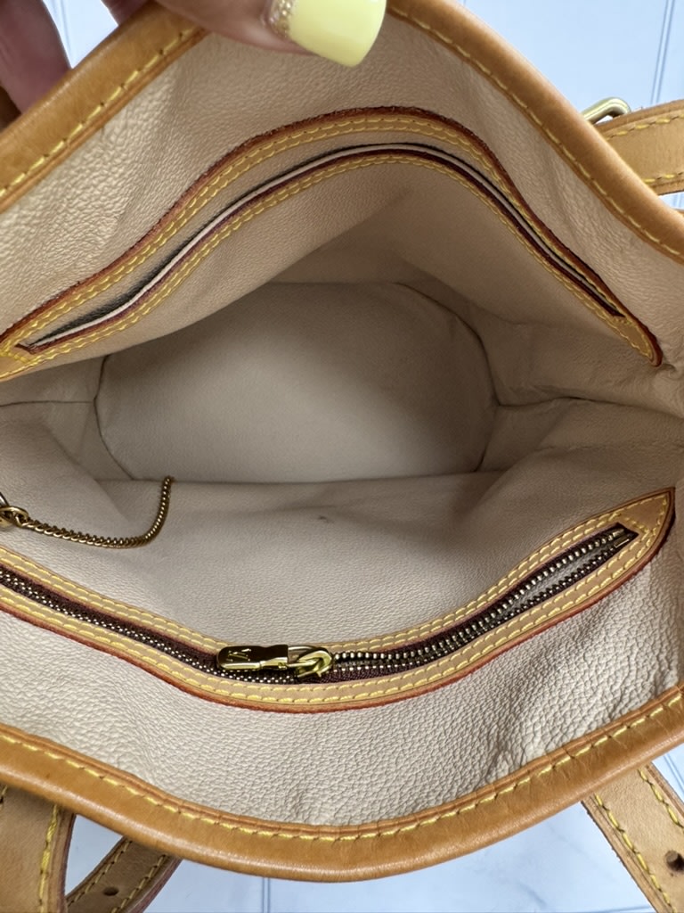 Louis Vuitton Monogram Petit Bucket 23