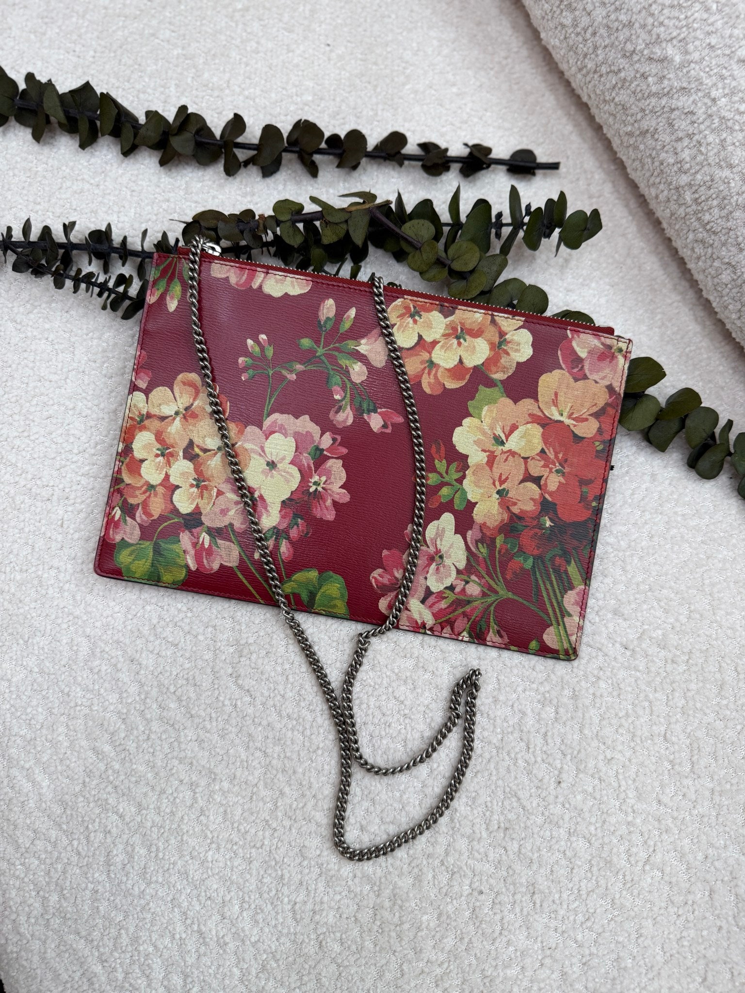 Gucci Red Blooms Leather Chain Clutch