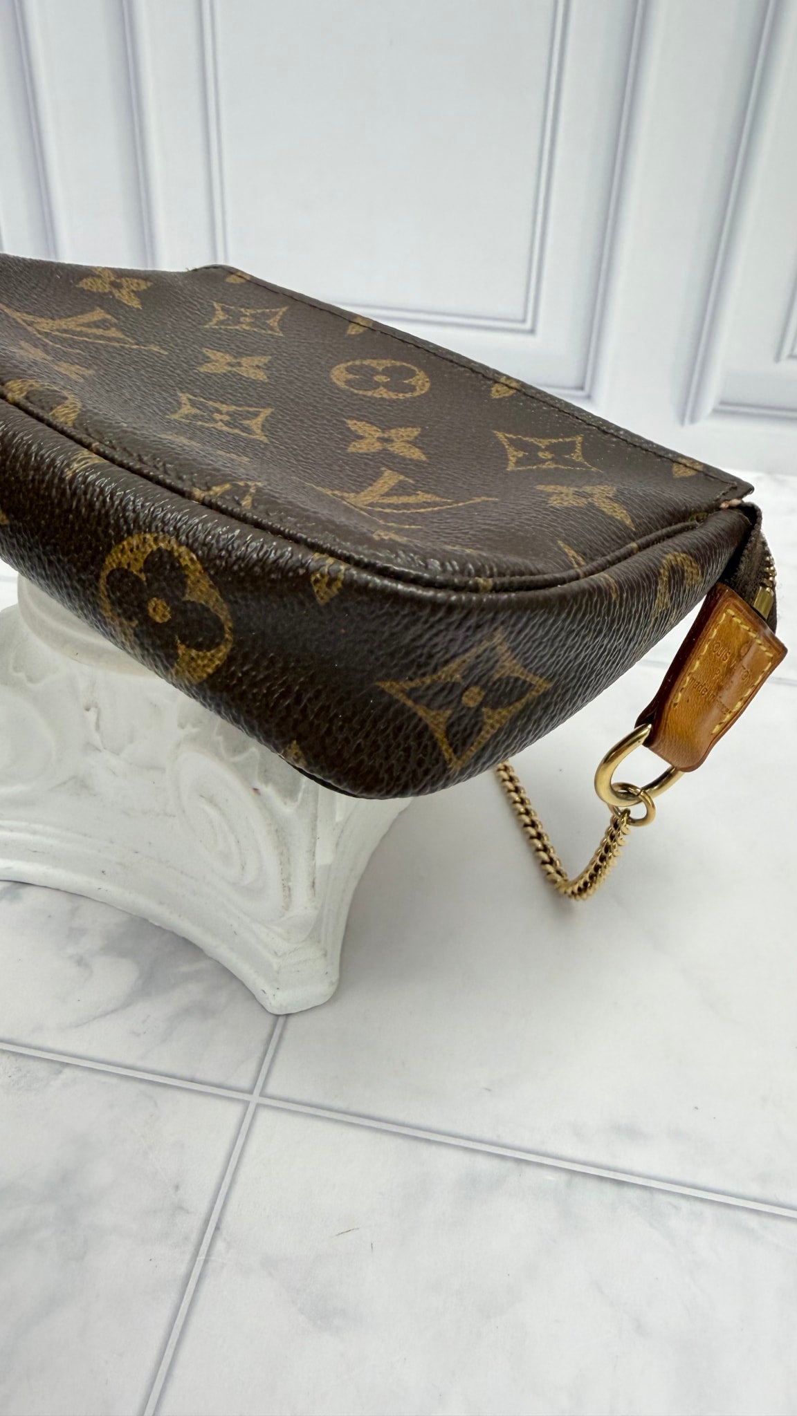Louis Vuitton Monogram Mini Pochette Accessoires