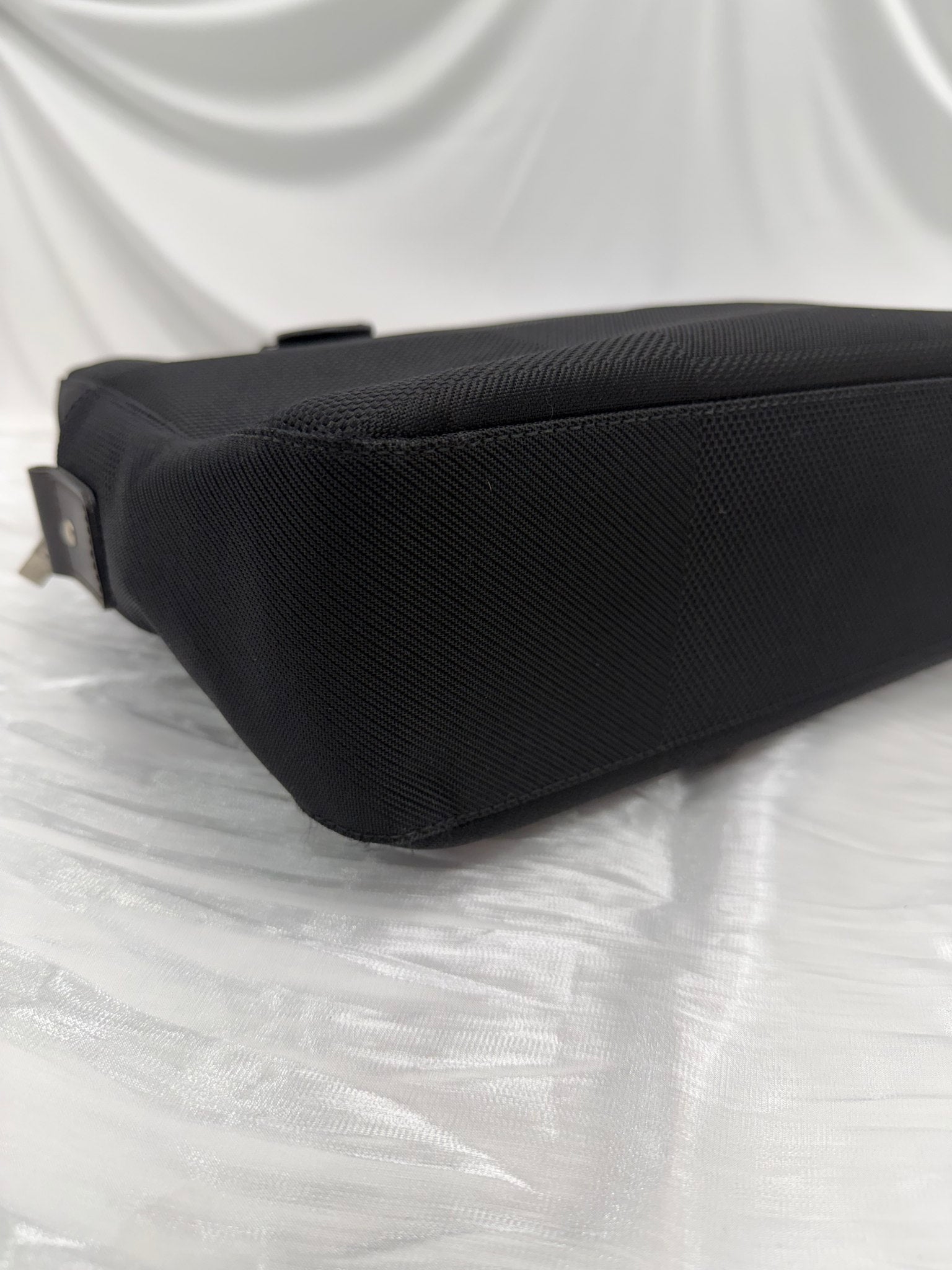 Louis Vuitton Black Damier Geant Yak Business Bag