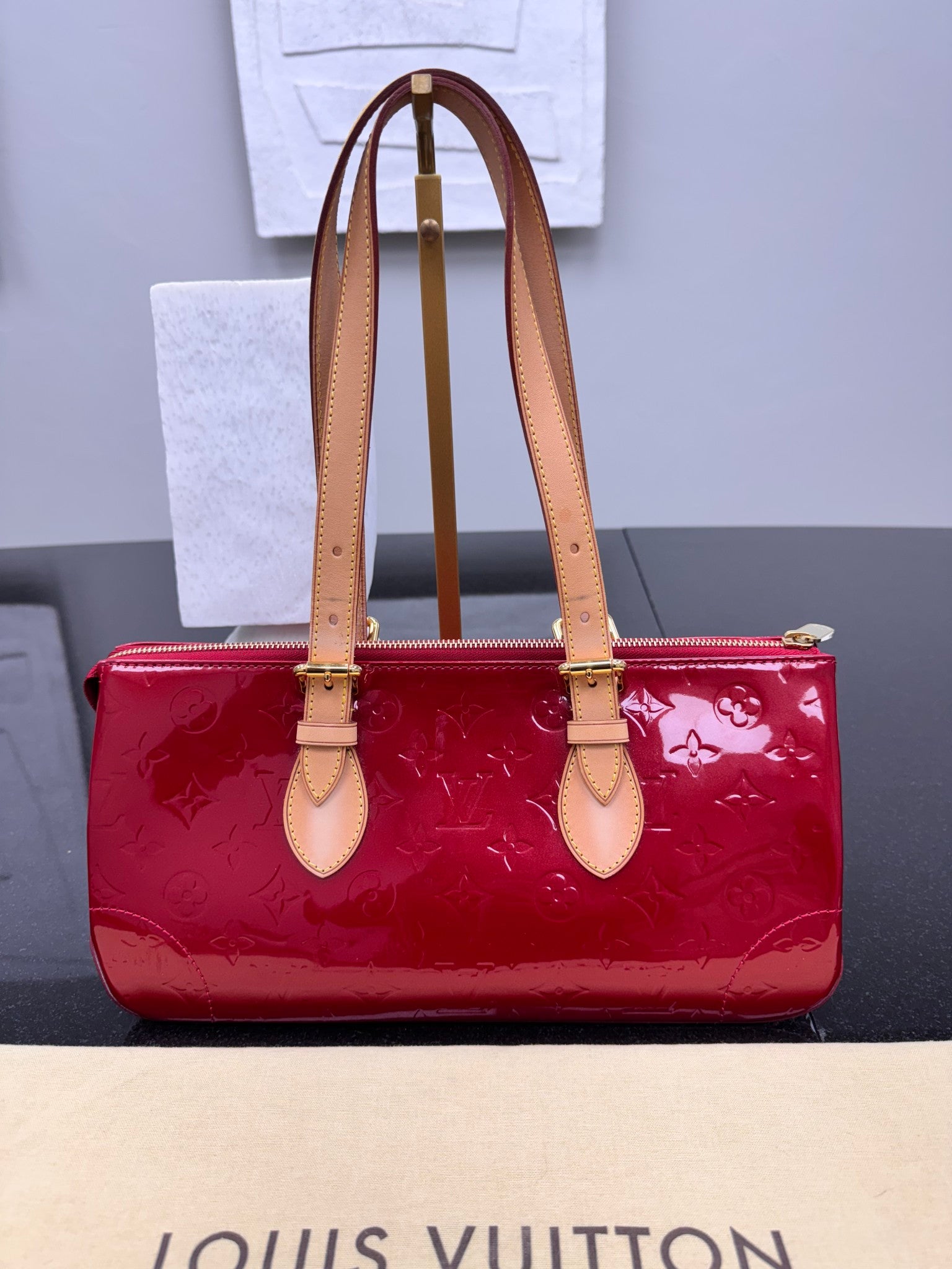 Louis Vuitton Red Vernis Rosewood Avenue Shoulder Bag