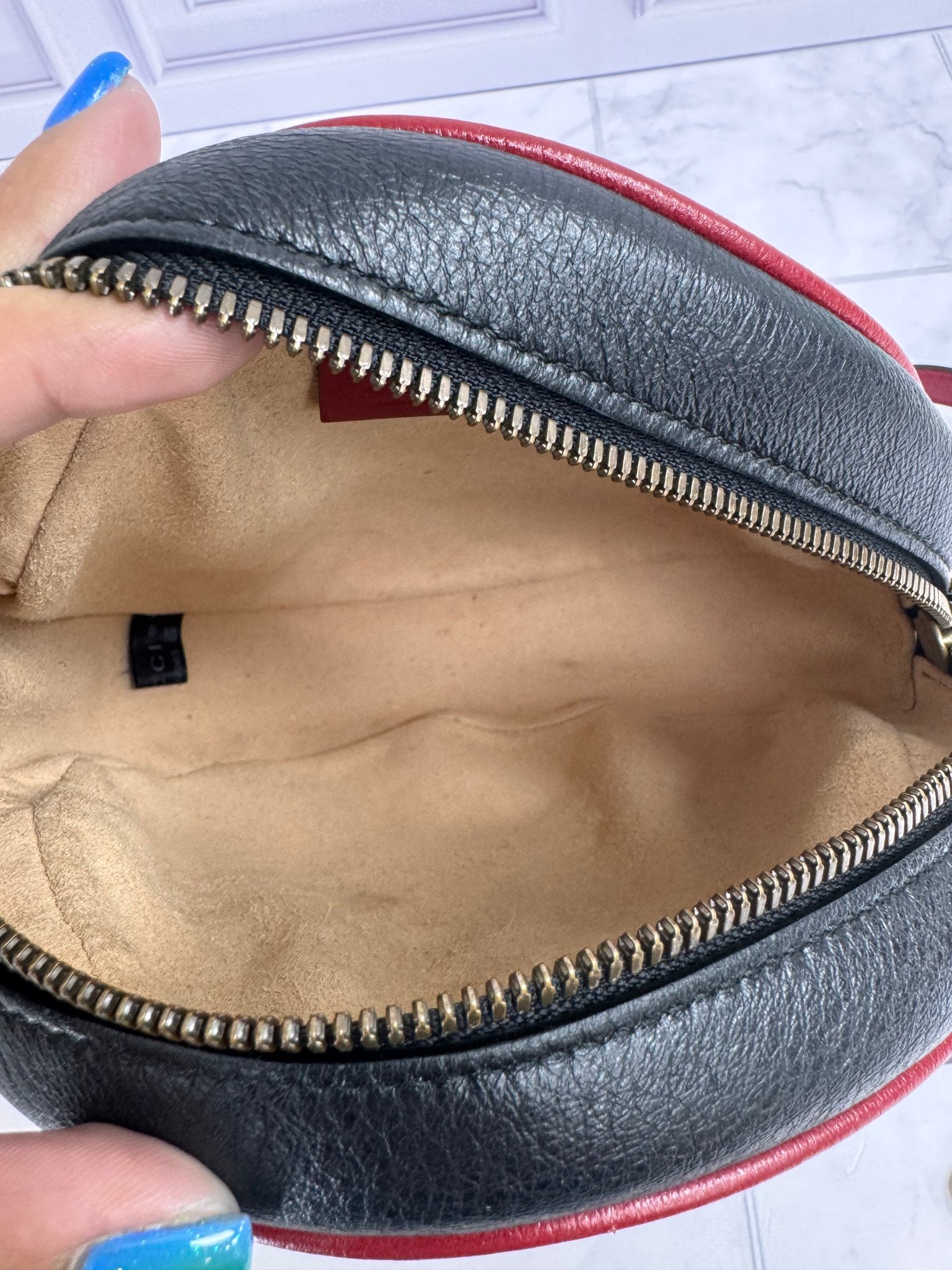 Gucci Black And Red Diagonal Quilted Leather Mini Round Shoulder Bag