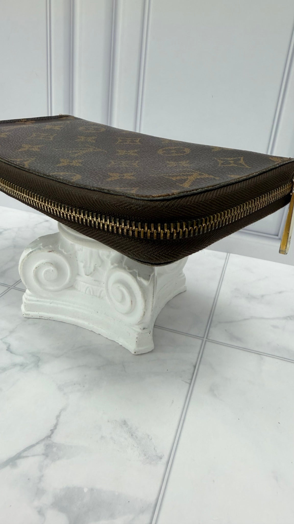 Louis Vuitton Monogram Zippy Organizer Wallet