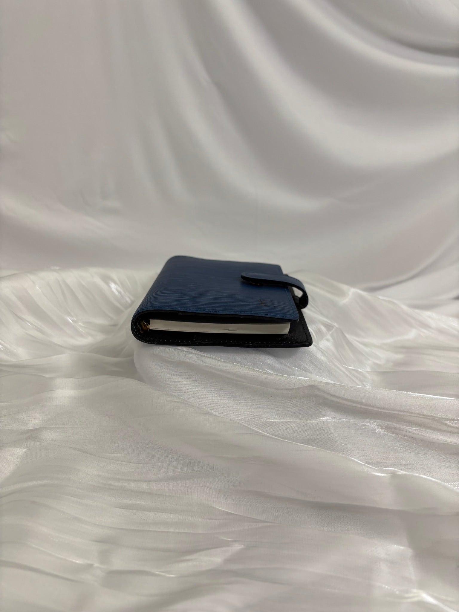 https://res.cloudinary.com/dyql5hig8/image/upload/v1759769472/kp3rvrysnwfq9bsbq35l.jpg