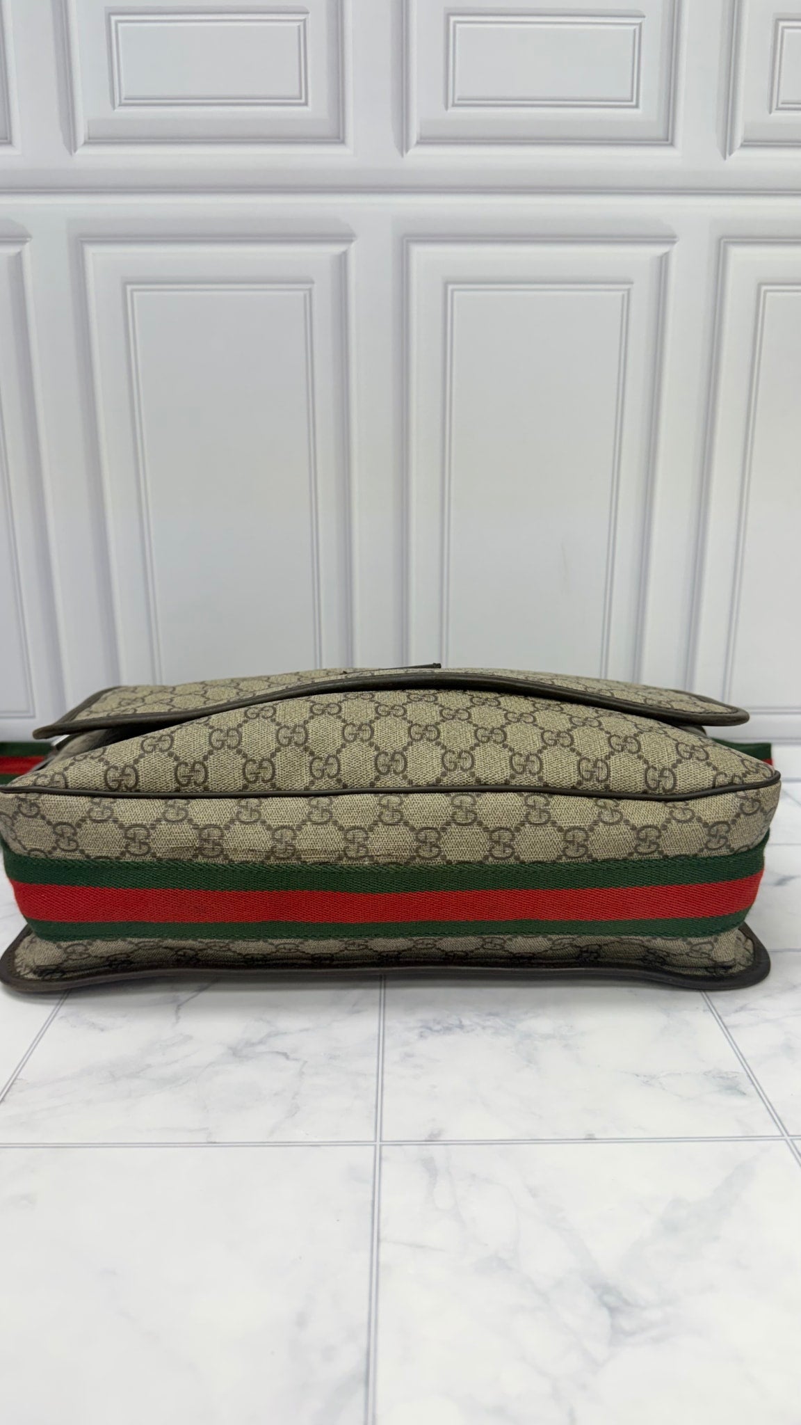 Gucci GG Supreme Messenger Bag 