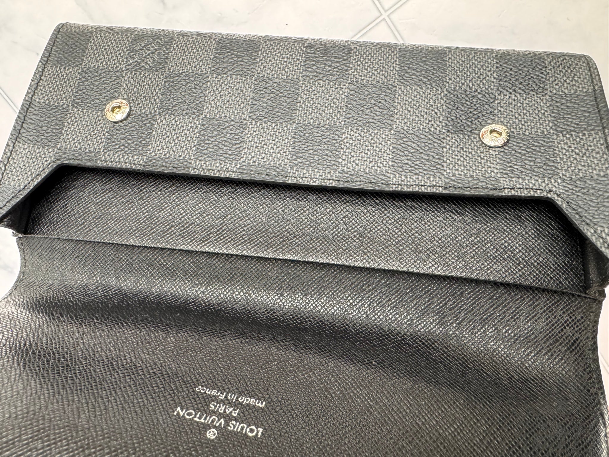 LIKE NEW - Louis Vuitton Damier Graphite Modulable Long Wallet With Inserts