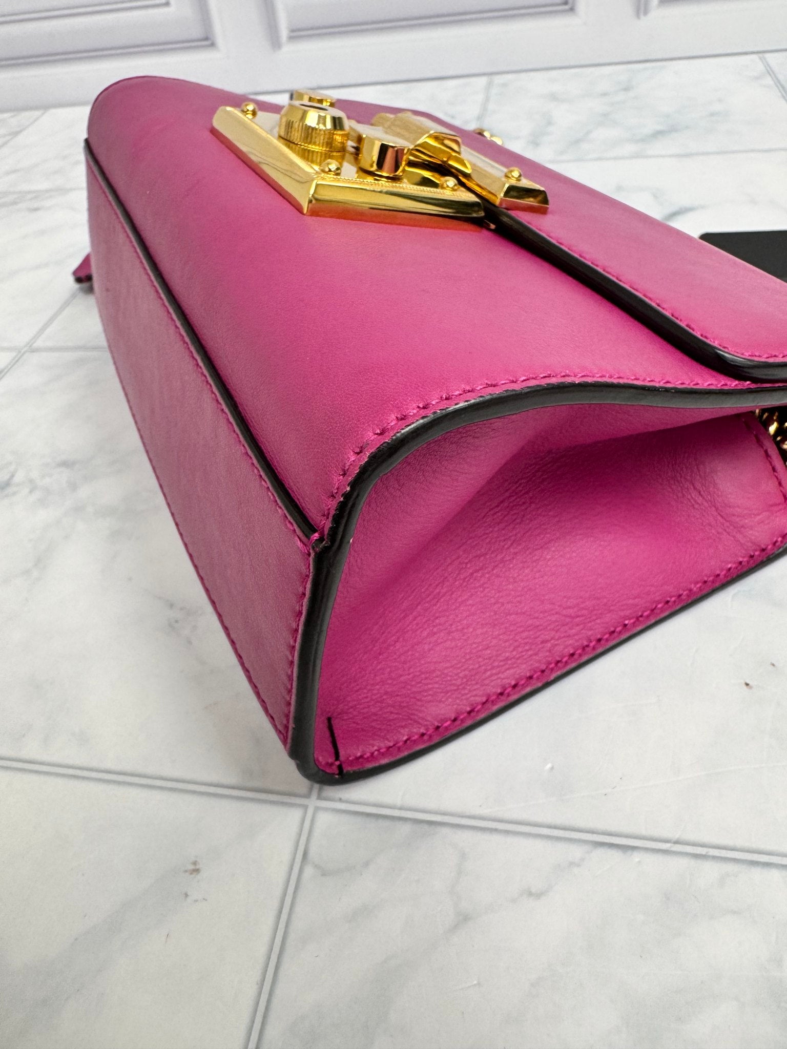 Gucci Fuchsia Leather Padlock Chain Shoulder Bag