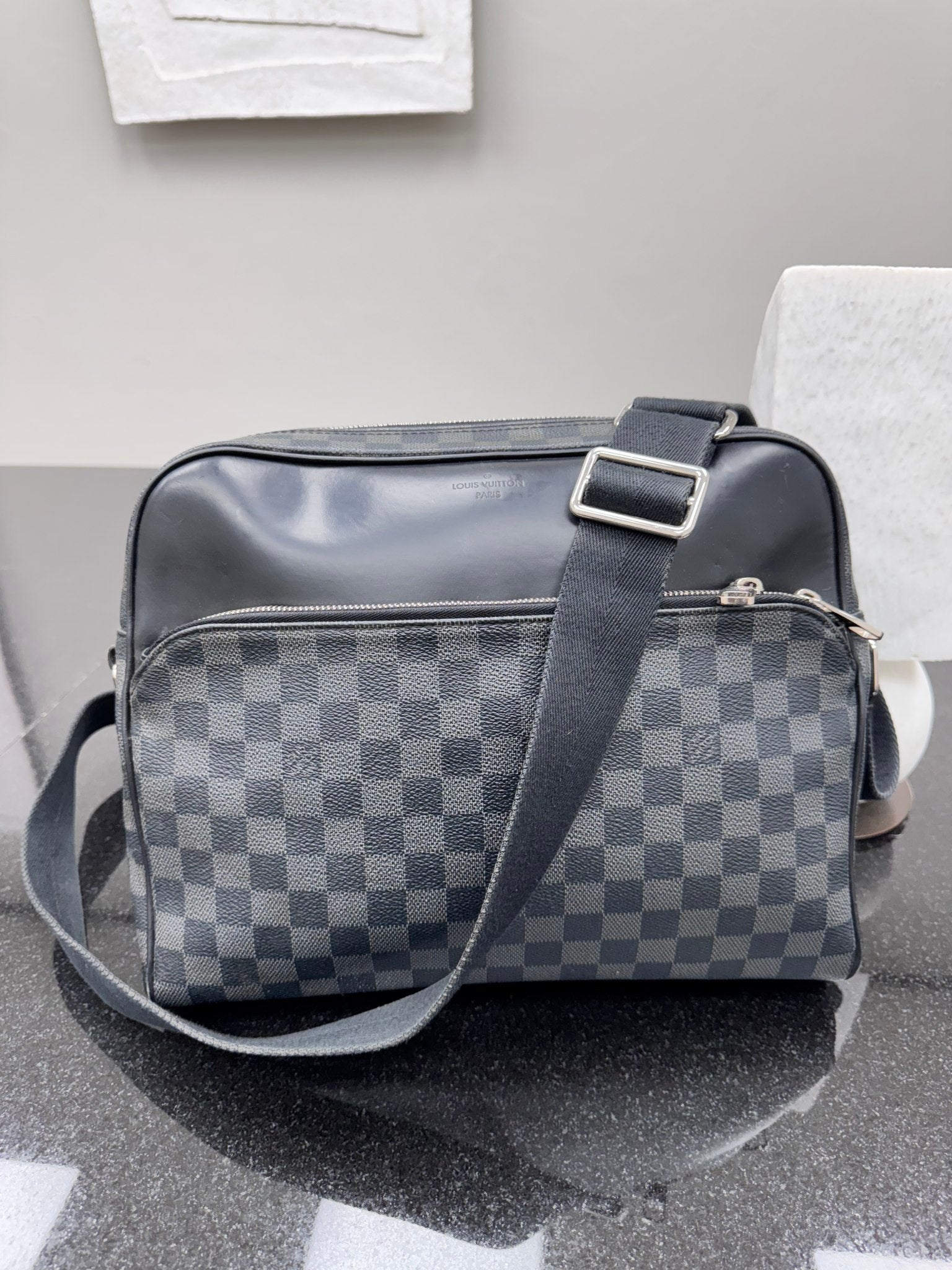 Louis Vuitton Damier Graphite Dayton Reporter Bag MM