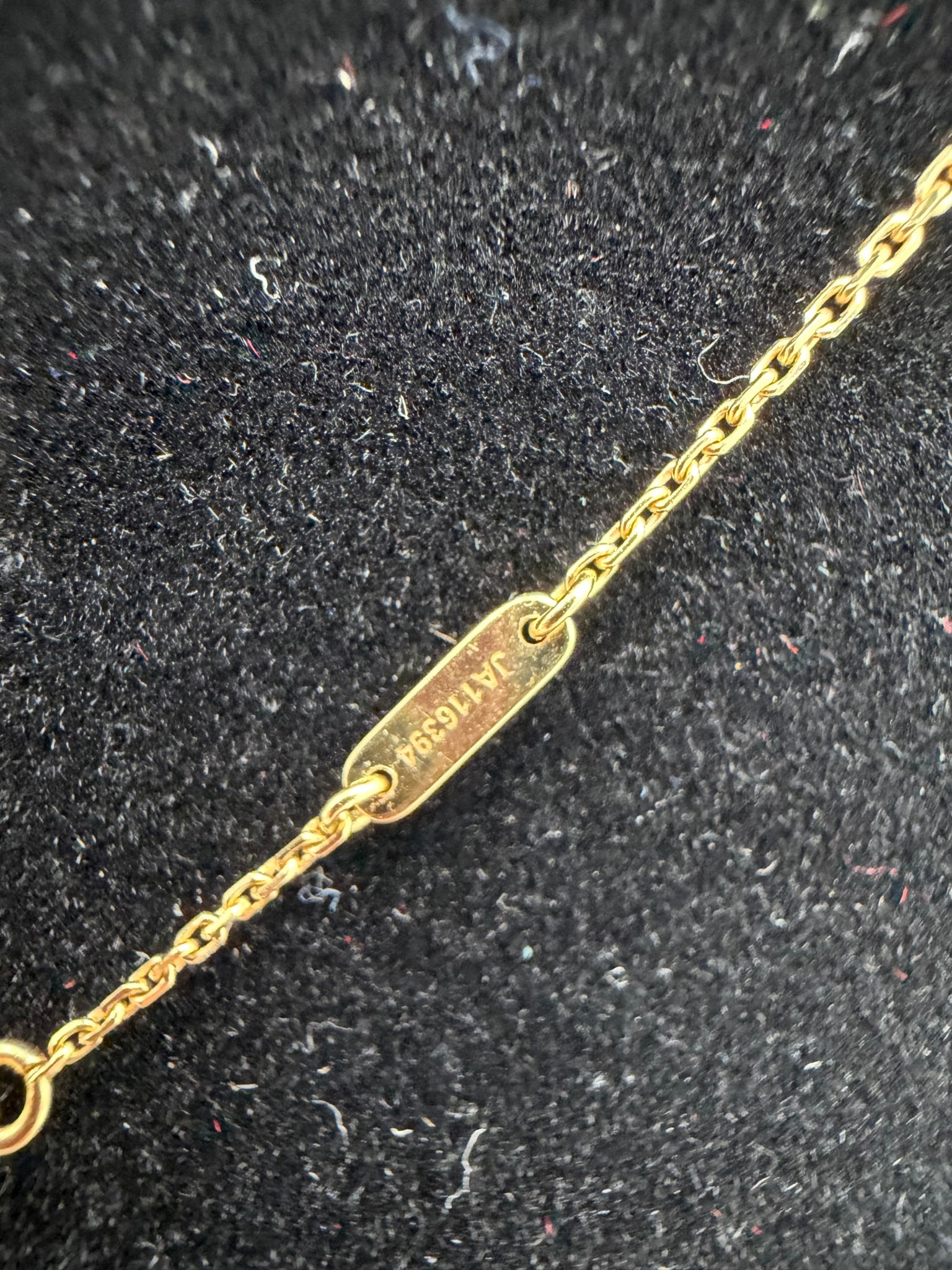 Van Cleef & Arpels Mother of Pearl 18K Gold Sweet Alhambra pendant Necklace