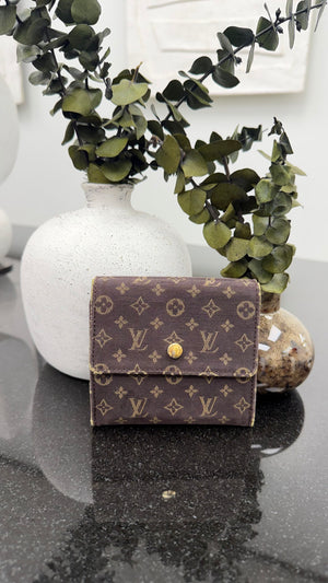 Louis Vuitton Brown Monogram Mini Lin Elise Compact Wallet