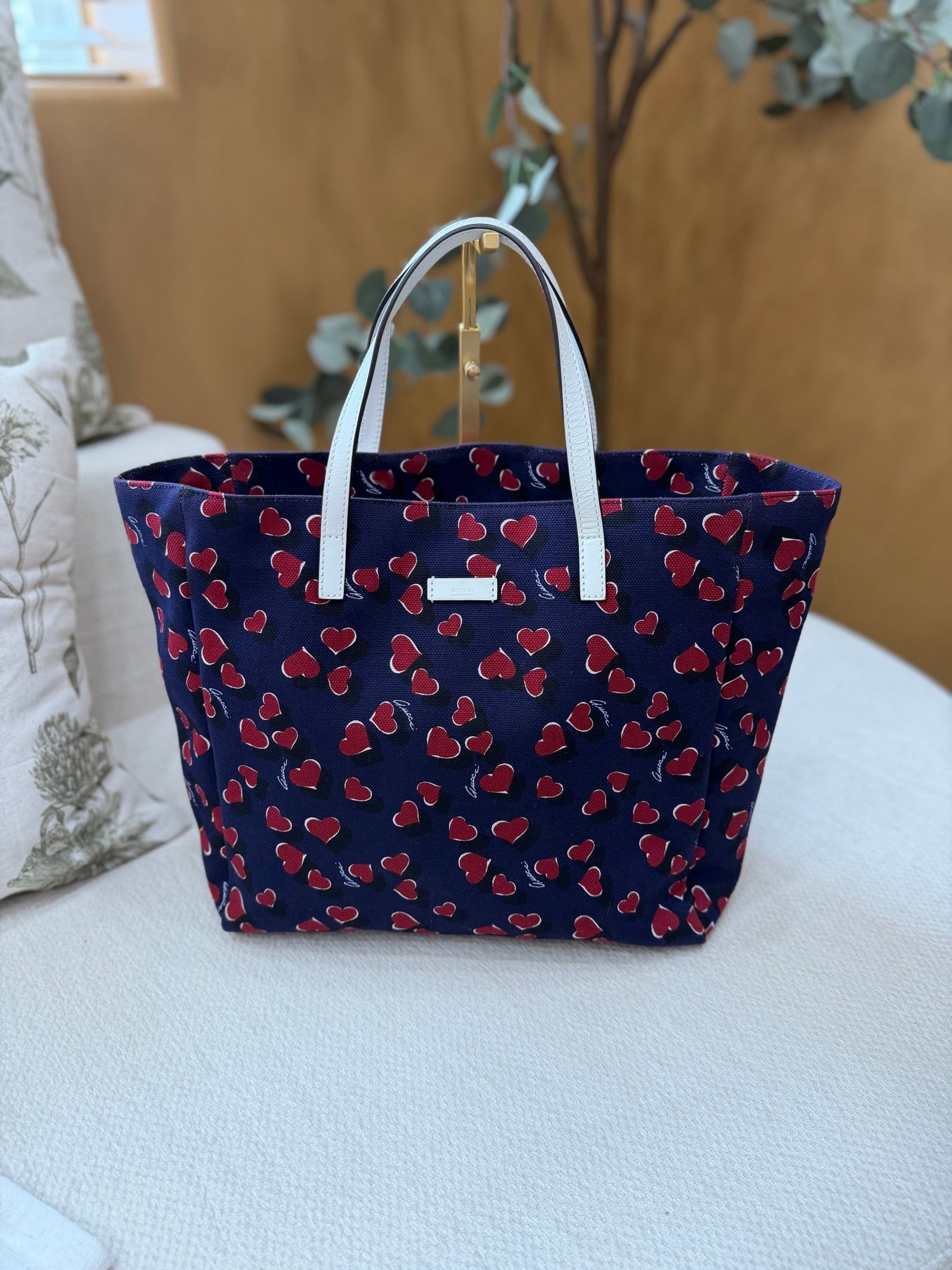 Gucci Navy & Red Heart Canvas Shoulder Tote