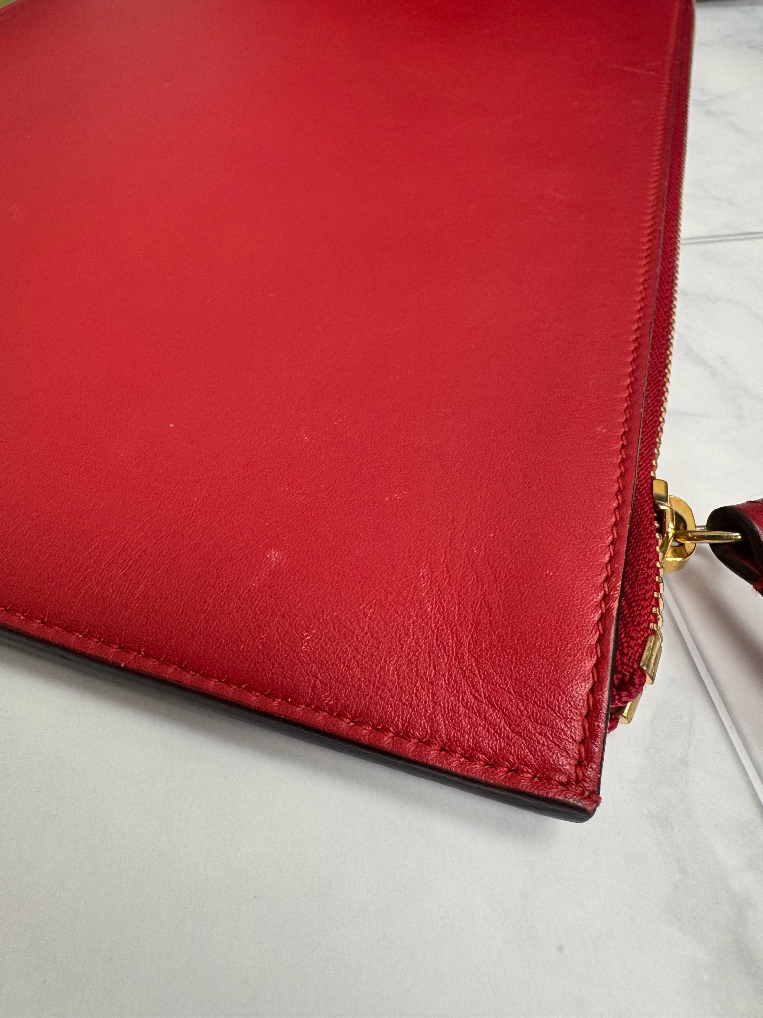 Gucci GG Supreme Monogram Bosco Clutch Bag