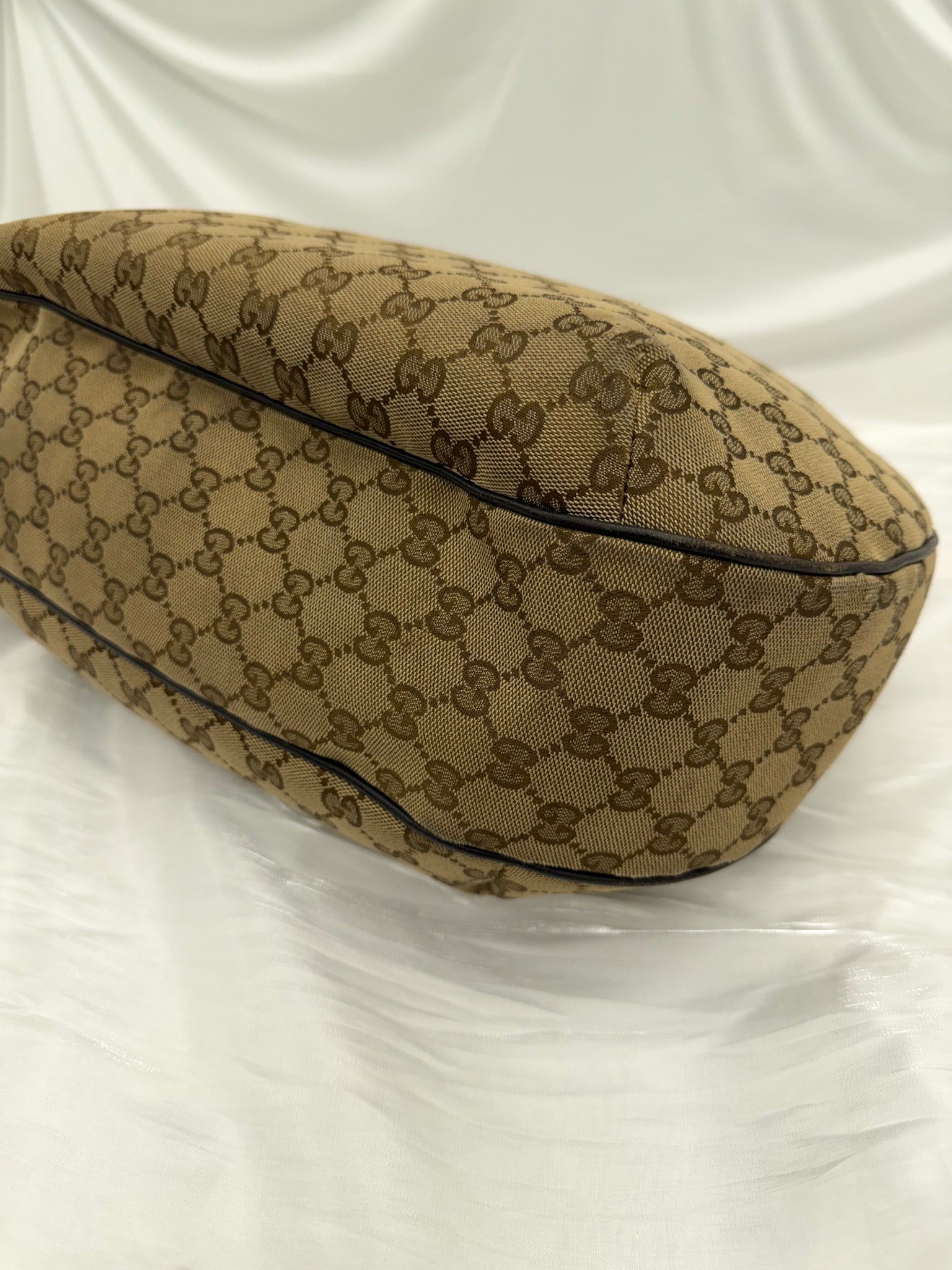 Gucci GG Canvas Sherry Line Hobo Tote