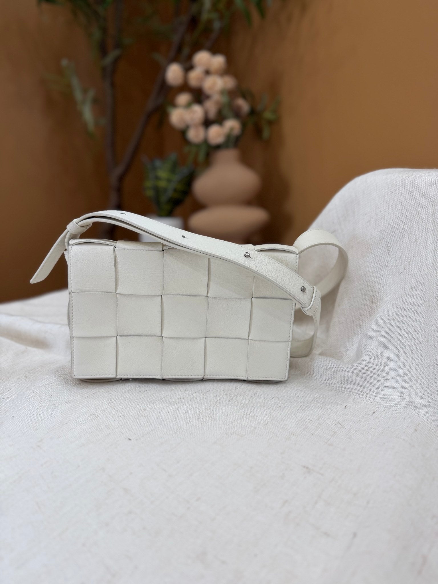 Bottega Veneta White Leather Medium Cassette Bag