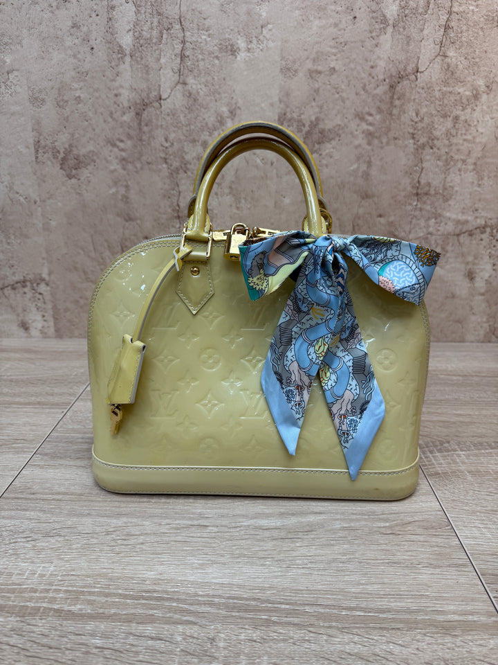 Louis Vuitton Butter Yellow Vernis Alma PM 
