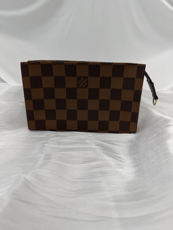 https://res.cloudinary.com/dyql5hig8/image/upload/v1761336881/kwgwnhdtetx5euxovfli.jpg