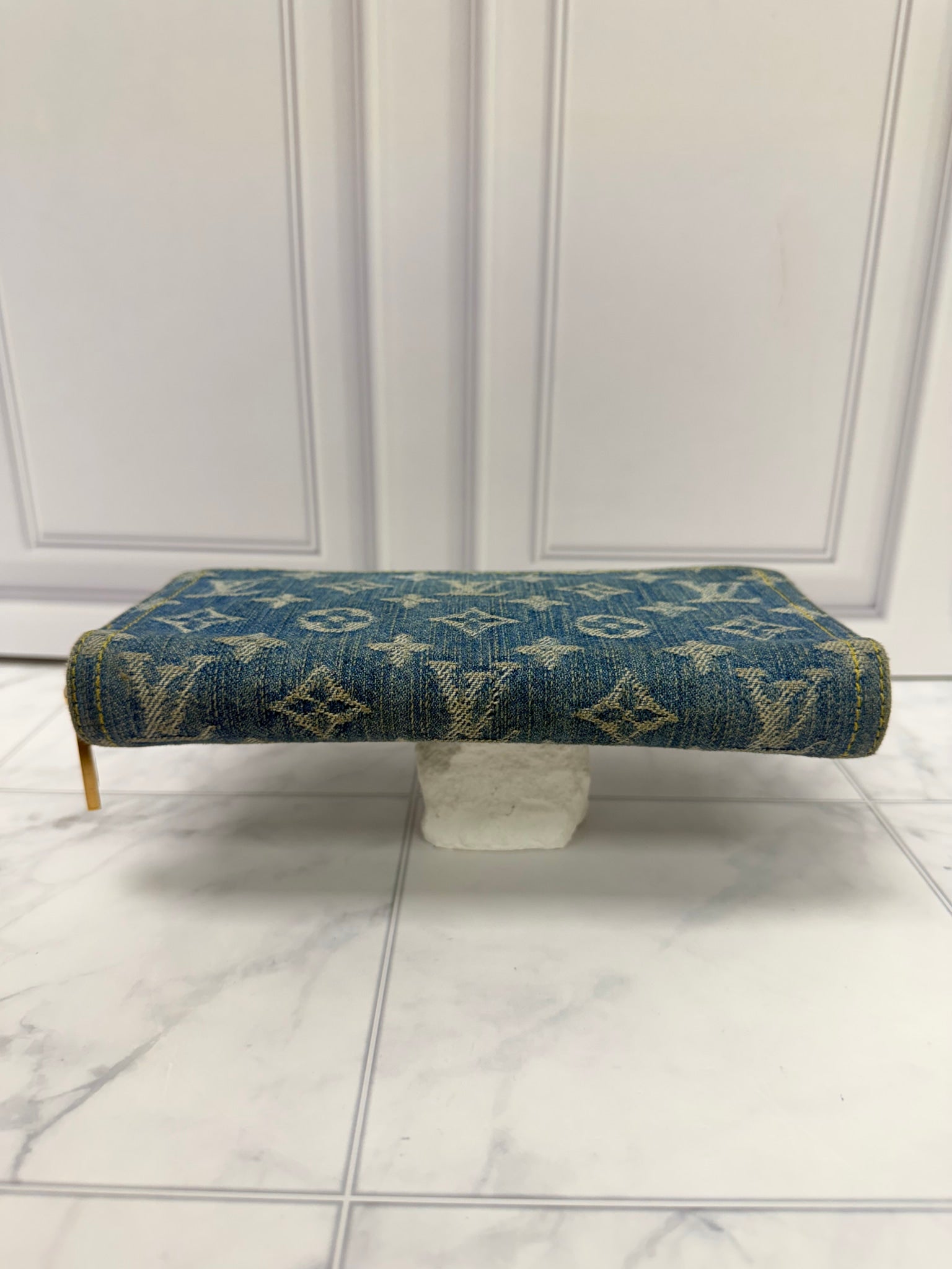 Louis Vuitton Monogram Blue Denim Zippy Wallet 