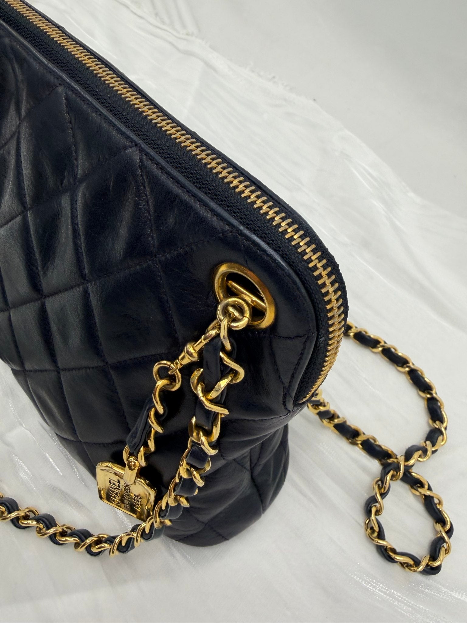 Chanel Navy Bue Quilted Lambskin Chain Shoulder Bag