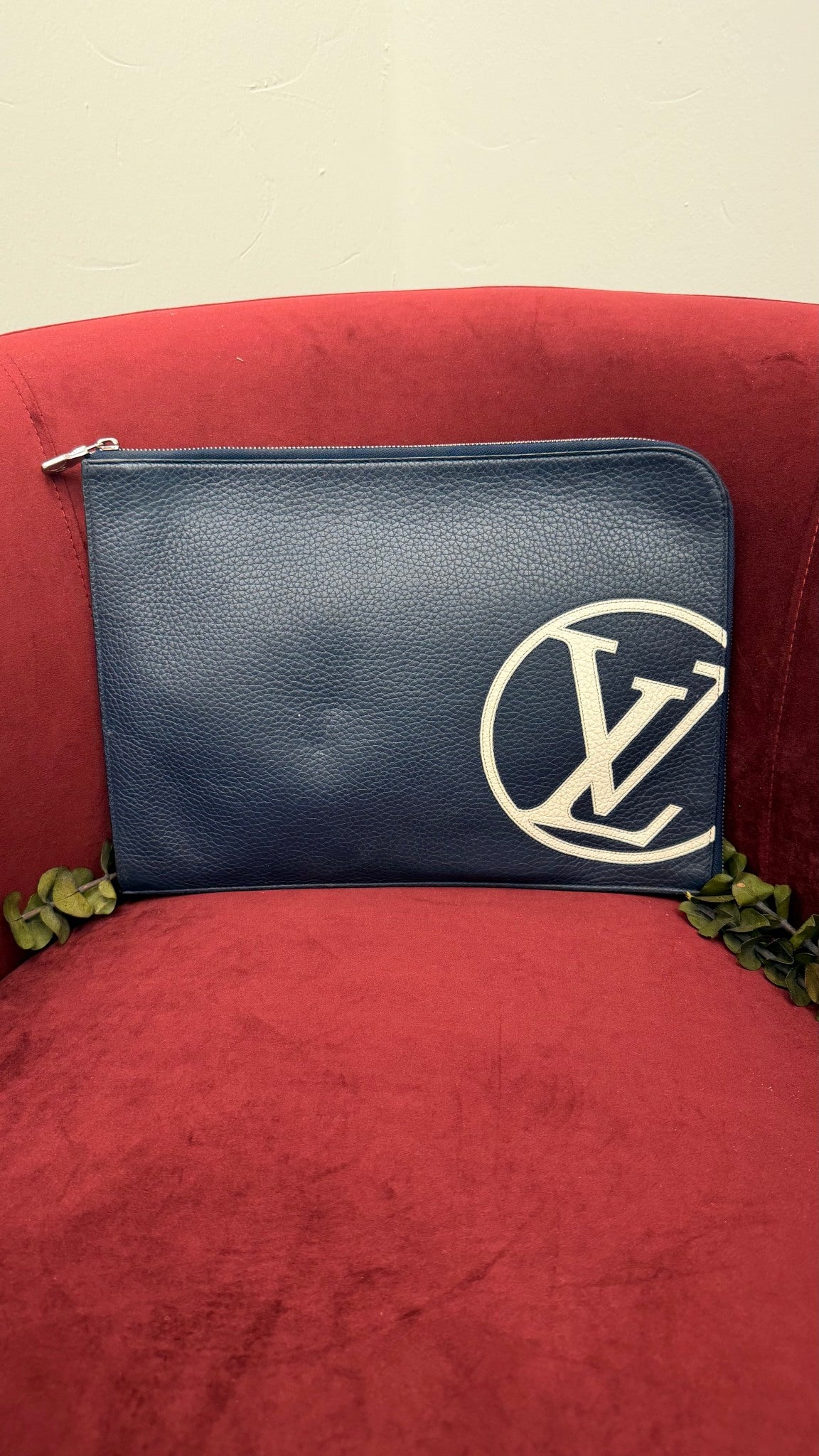 Louis Vuitton Navy Blue Taurillon Jour GM Pochette