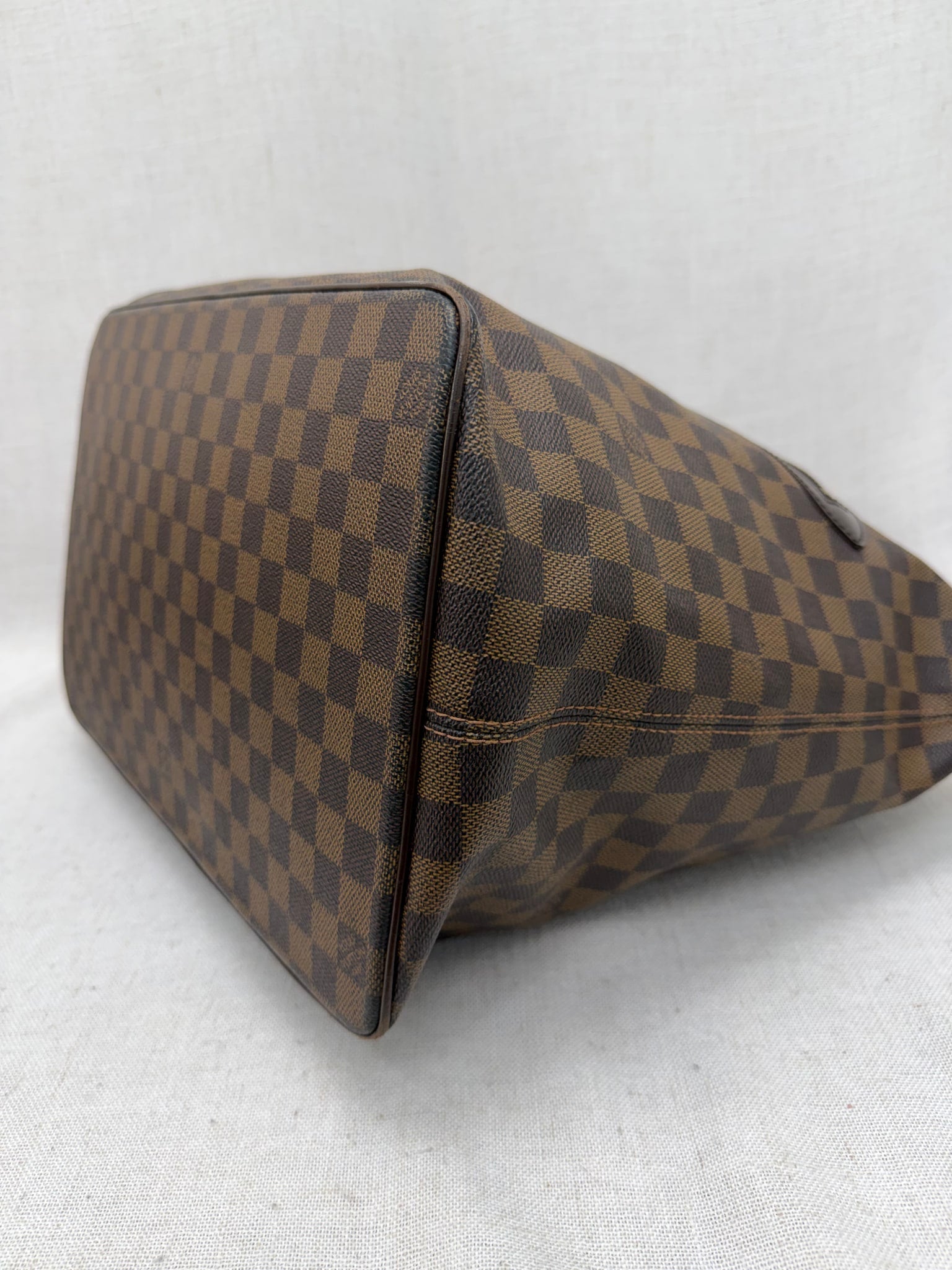 Louis Vuitton Damier Ebene Saleya GM