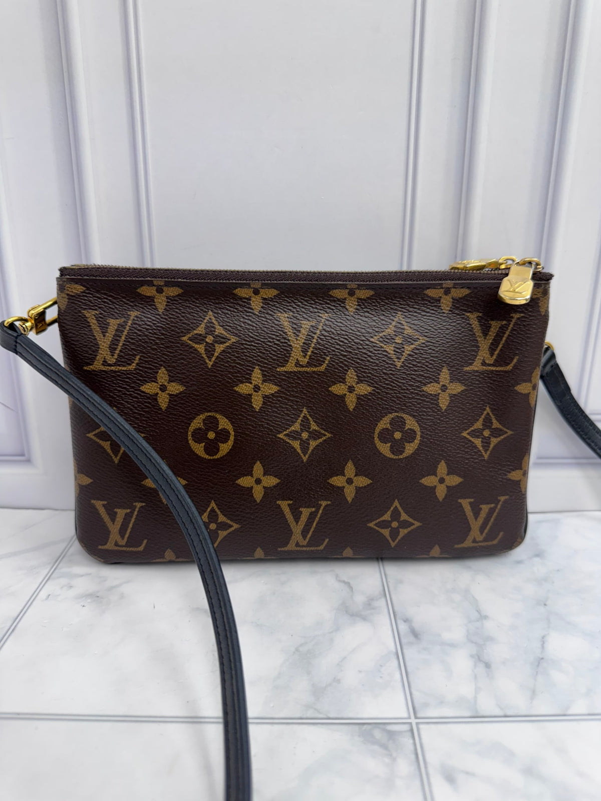 LIKE NEW - Louis Vuitton Reverse Monogram Giant Double Zip Pochette