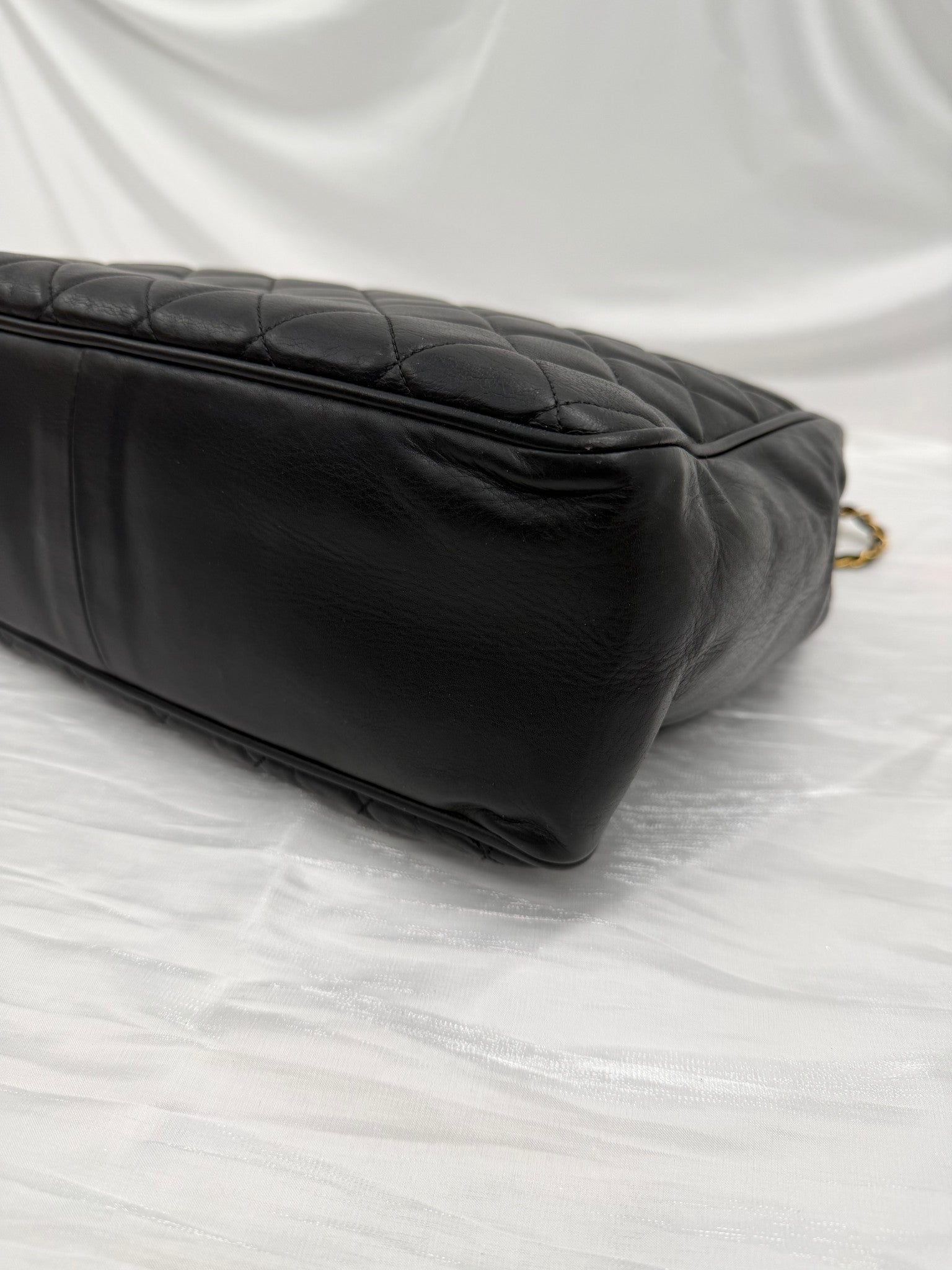 Chanel Black Quilted Lambskin Jumbo Chain Tote