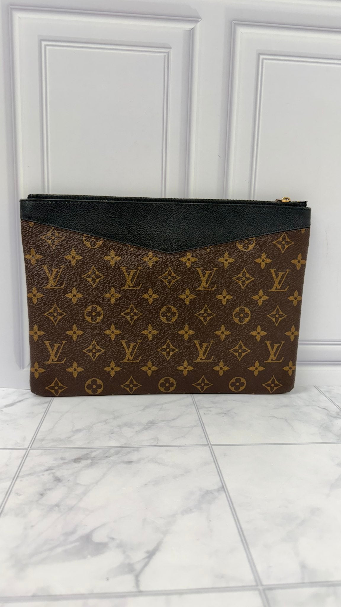 Louis Vuitton Monogram Daily Pouch 
