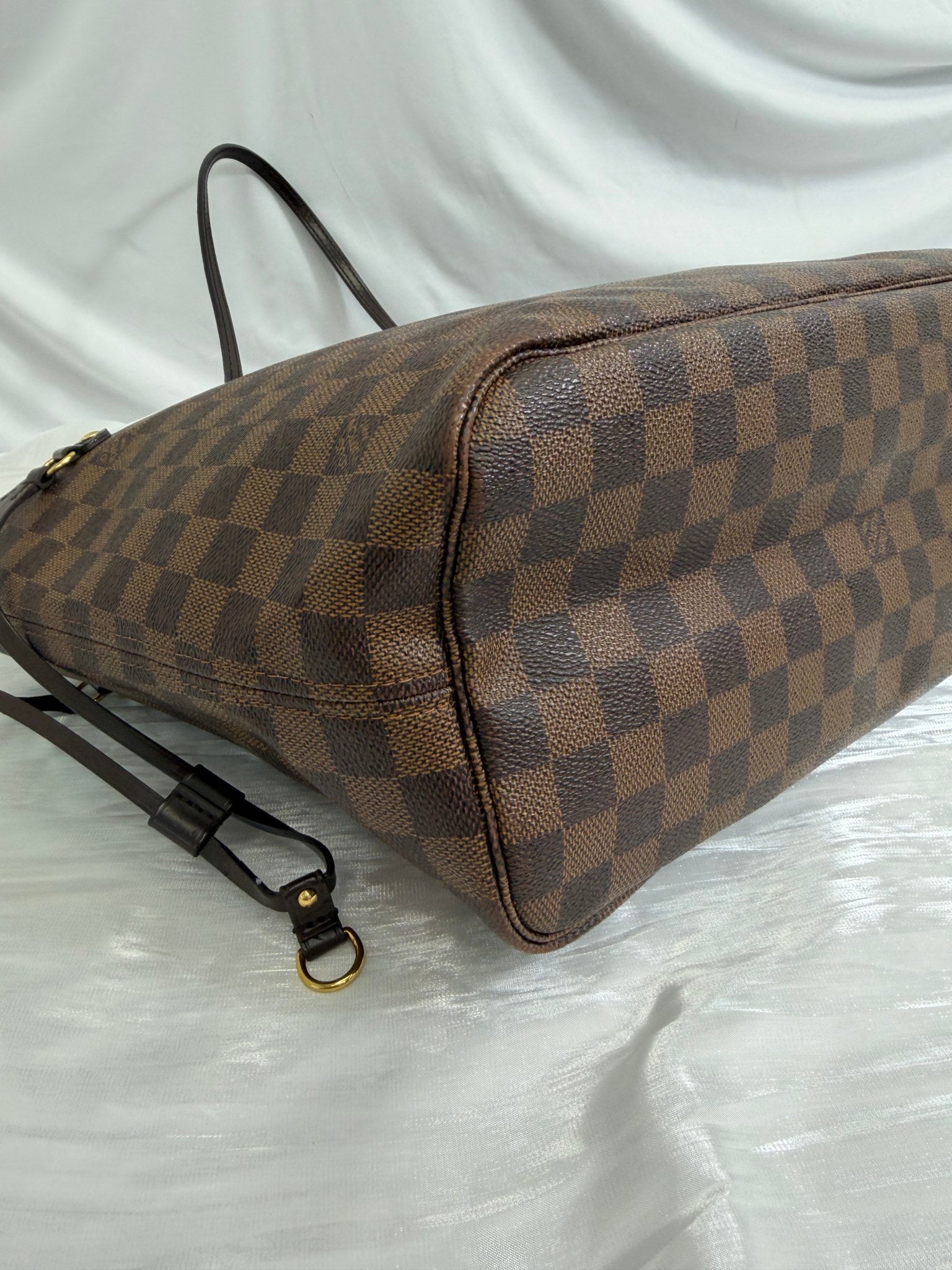 Louis Vuitton Damier Ebene Neverfull MM Ballerine Interior