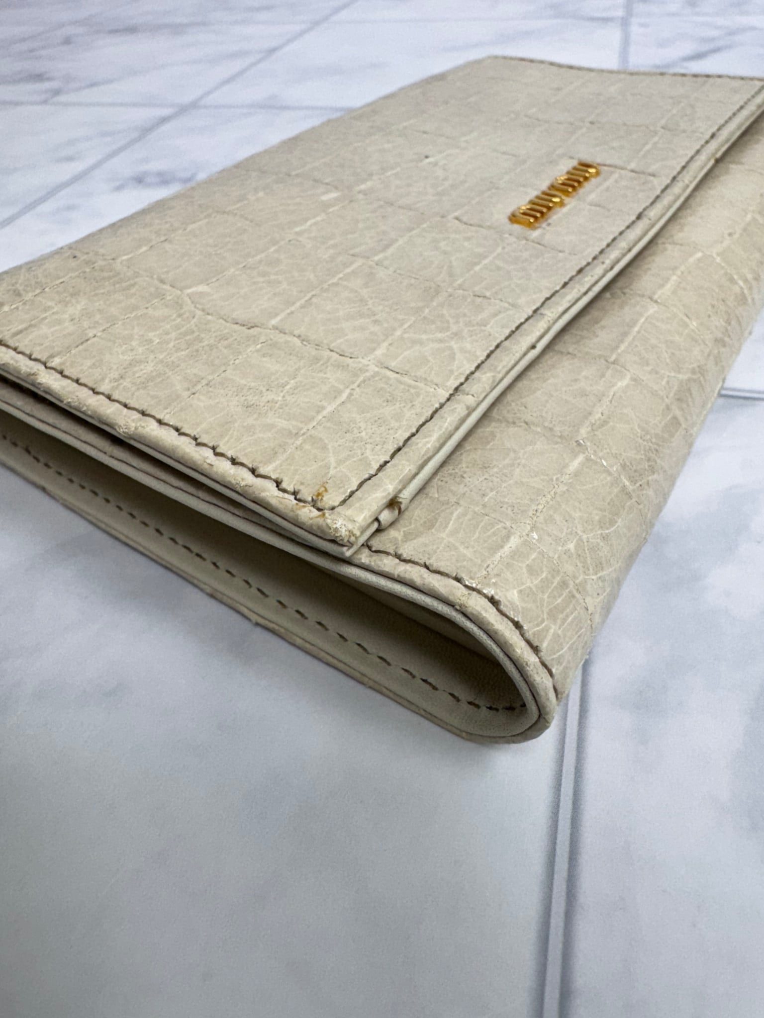 Miu Miu Beige Croc Embossed Patent LeatherLong Wallet