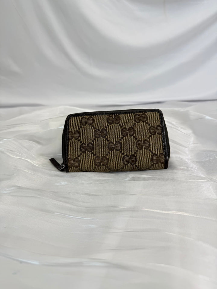 https://res.cloudinary.com/dyql5hig8/image/upload/v1760993076/l8fimq1azrd1aasmlhcq.jpg