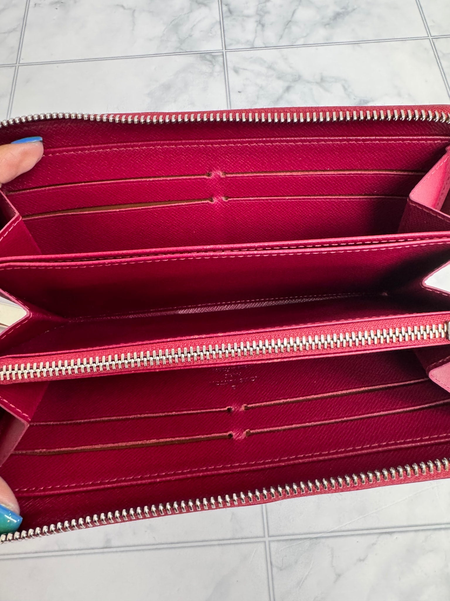 Louis Vuitton Fuchsia Epi Leather Long Zippy Wallet