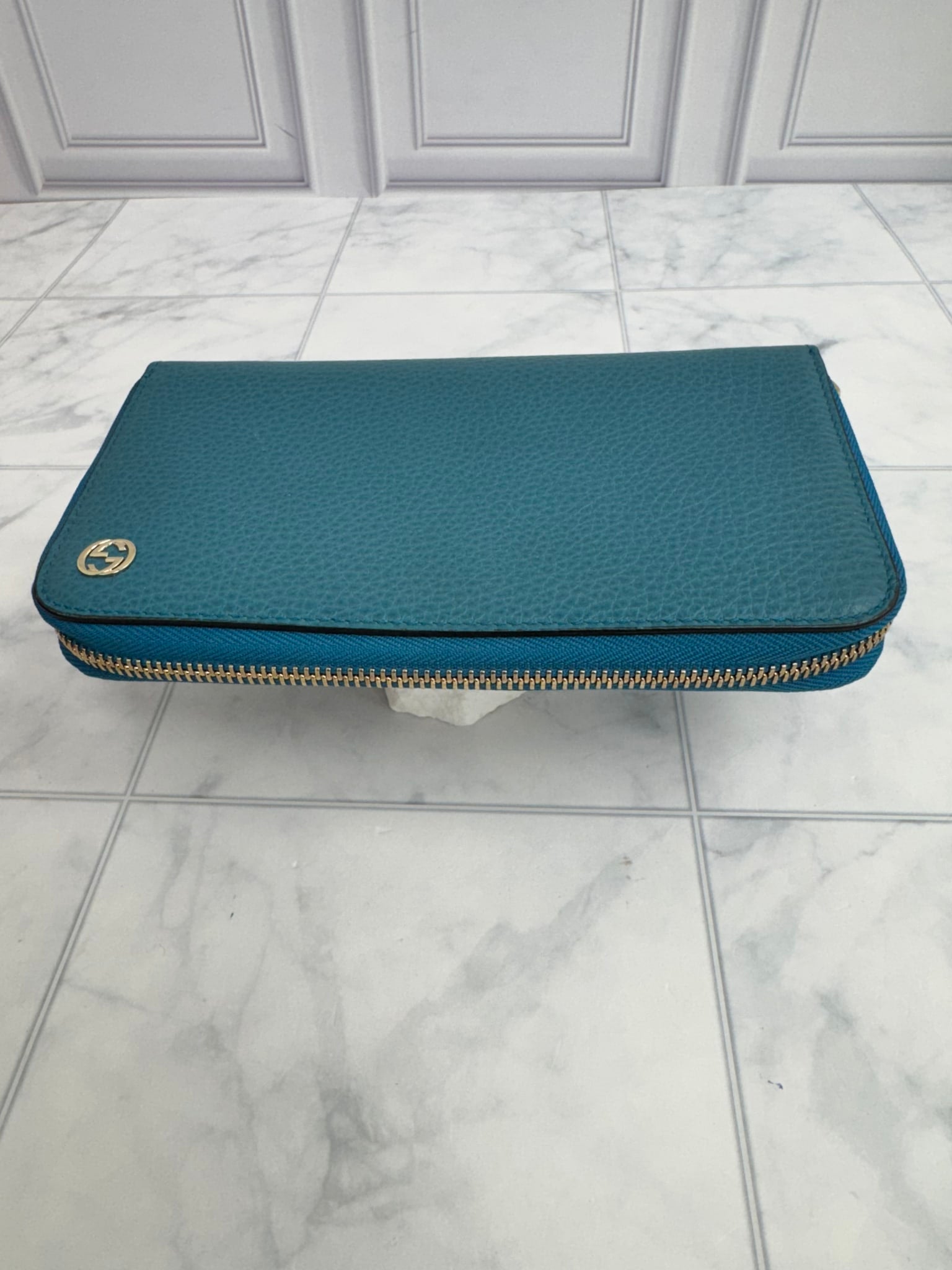 Gucci Teal Grained Leather Zippy Wallet