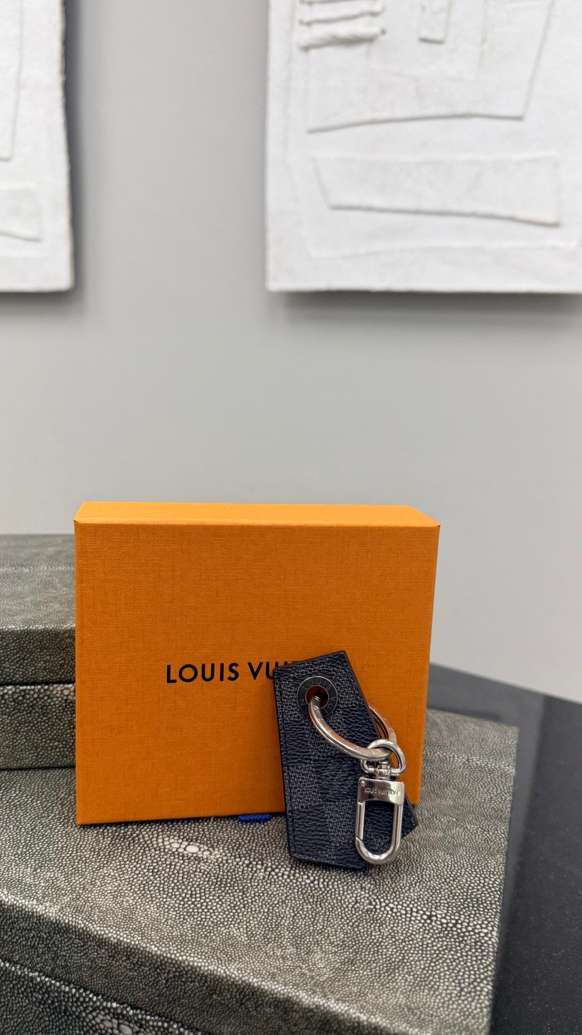 Louis Vuitton Monogram Eclipse Enchappe Key Holder 