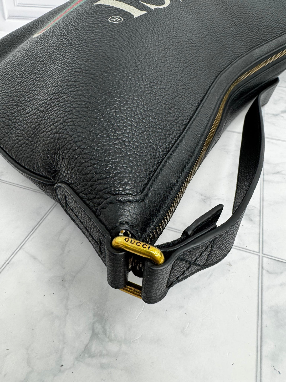 LIKE NEW - Gucci Black Grained Leather Half Moon Hobo Bag