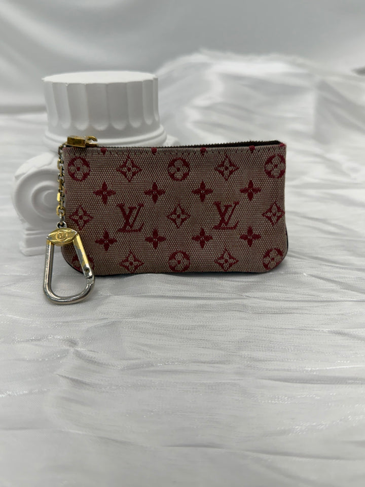 https://res.cloudinary.com/dyql5hig8/image/upload/v1760112345/lbjniu0jotlqqza8rhml.jpg
