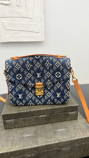 LIKE NEW - Louis Vuitton Monogram Blue Canvas 1854 Pochette Metis Crossbody Bag