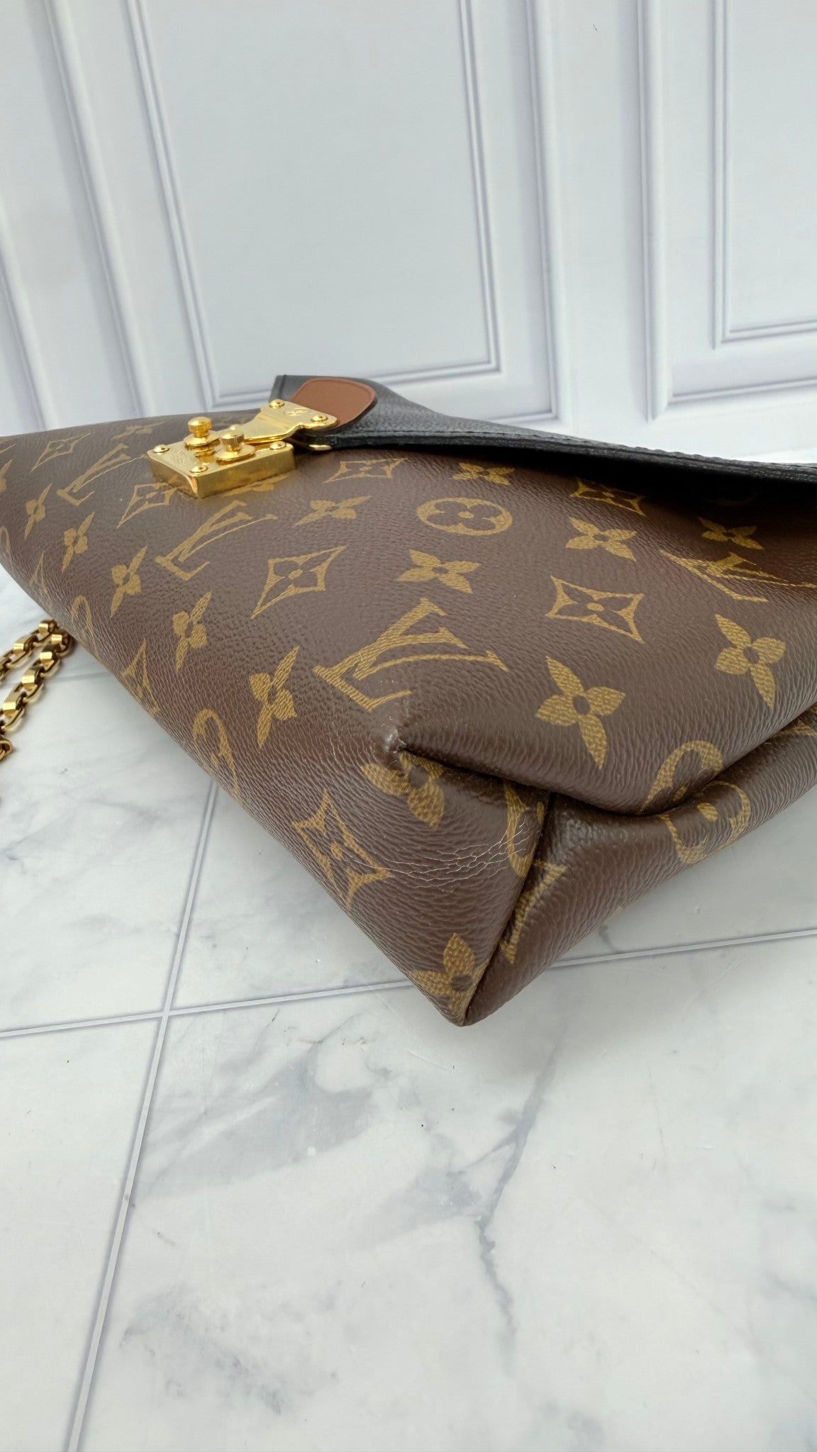 Louis Vuitton Black Monogram Pallas Chain shoulder Bag
