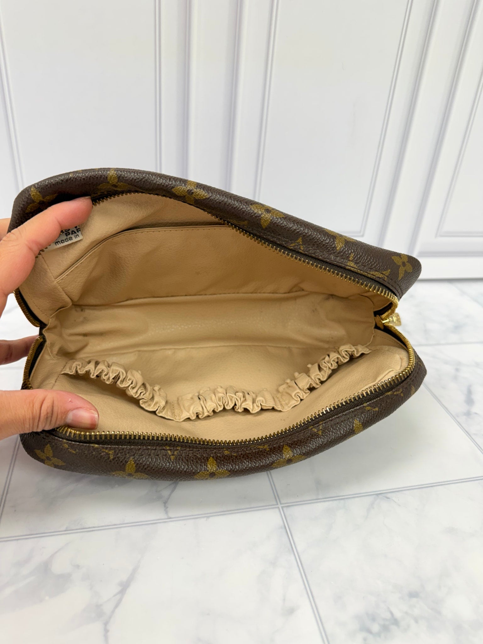 Louis Vuitton Monogram Trousse Toilette 23 Cosmetics Pouch