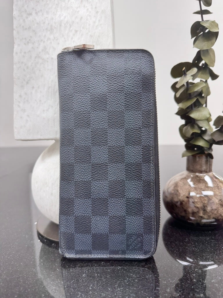 Louis Vuitton Damier Cobalt Zippy Wallet