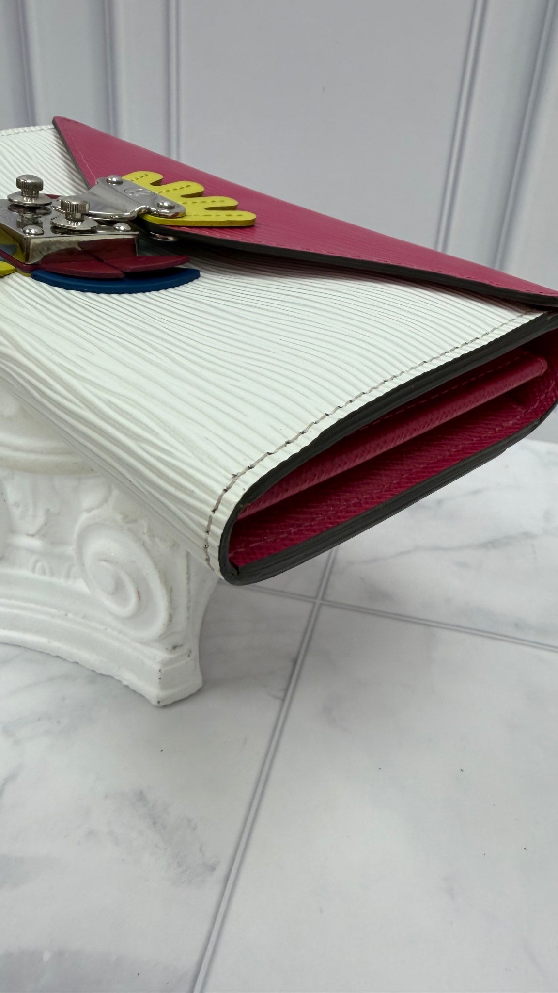 Louis Vuitton White & Pink Epi Tribal Mask Sarah Wallet