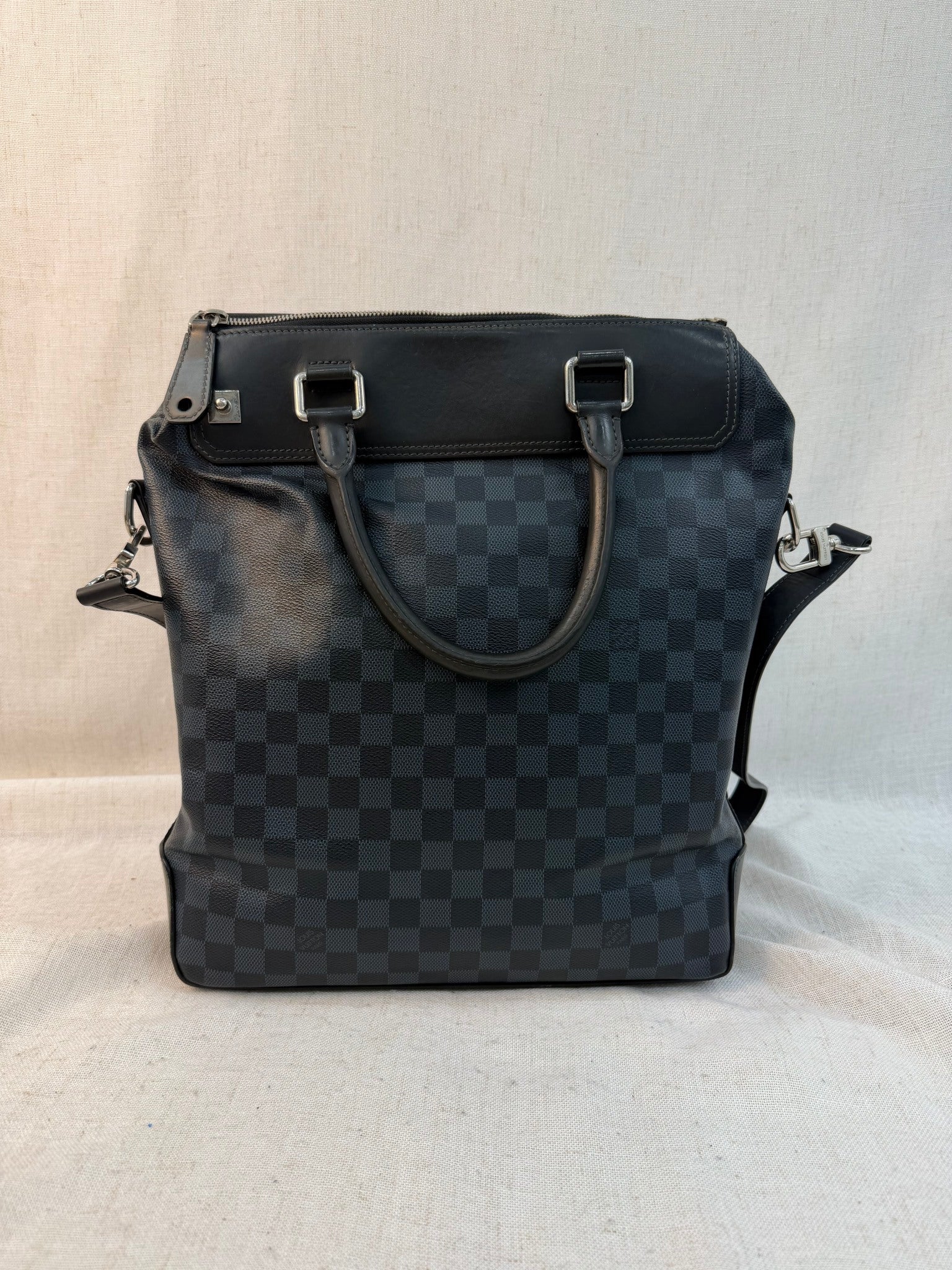 Louis Vuitton Damier Cobalt Greenwich Messenger Bag
