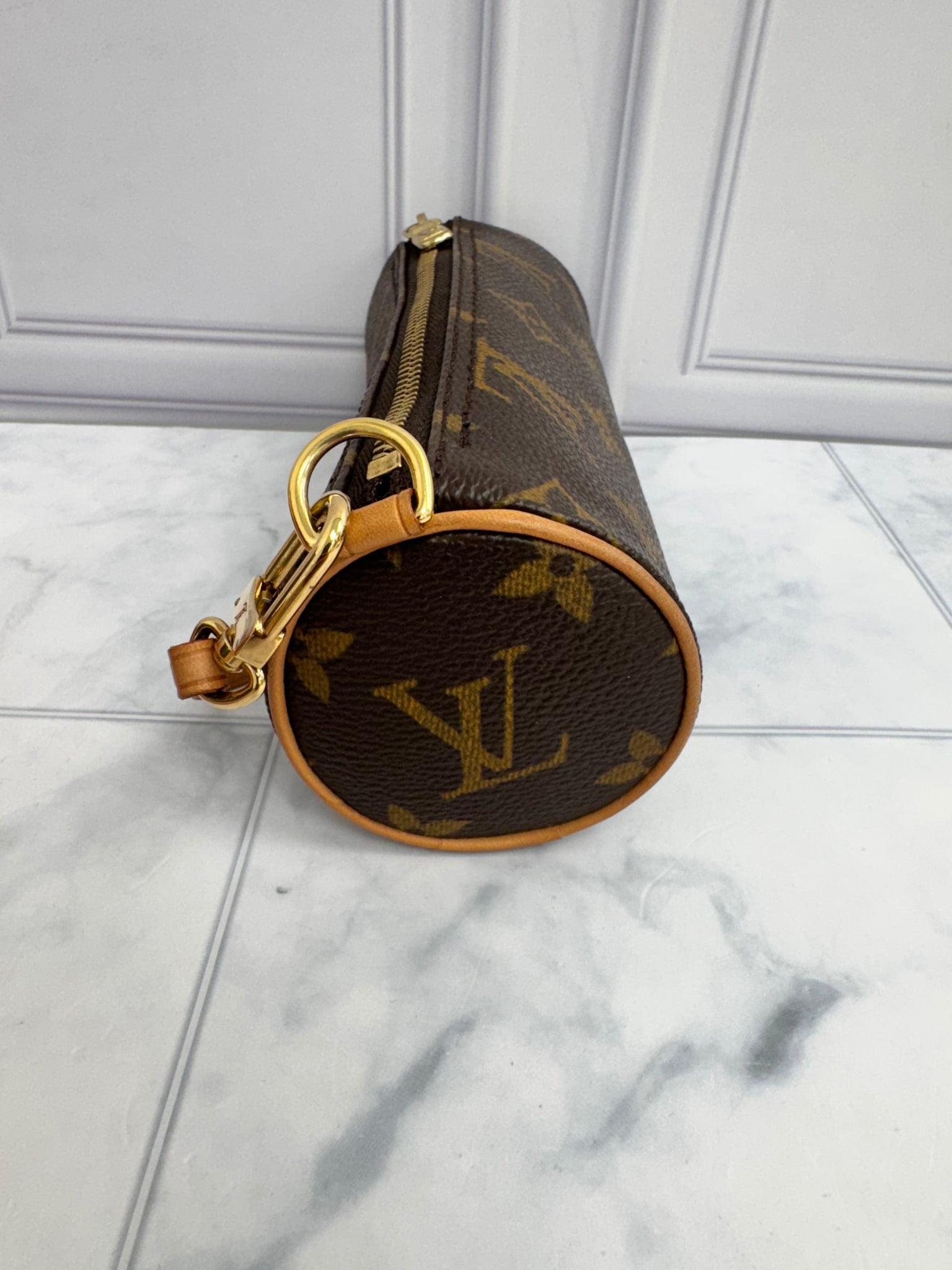 LIKE NEW - Louis Vuitton Monogram Mini Papillon Pochette 