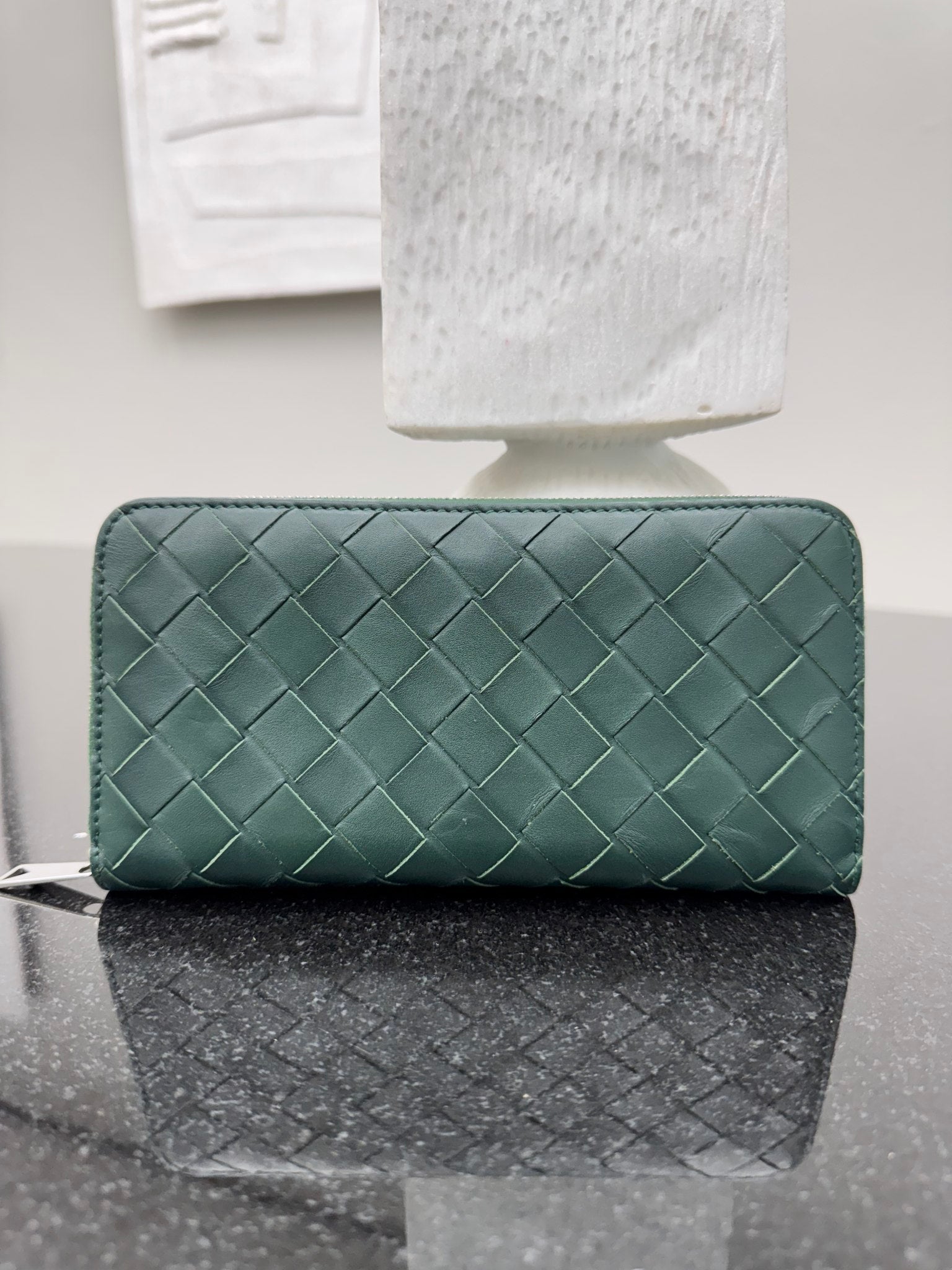 Bottega Veneta Green Intrecciato Leather Zippy Wallet