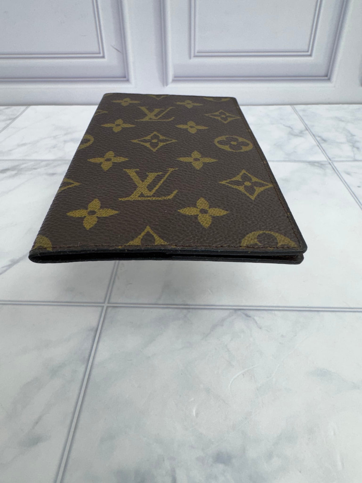 Louis Vuitton Monogram Checkbook Cover