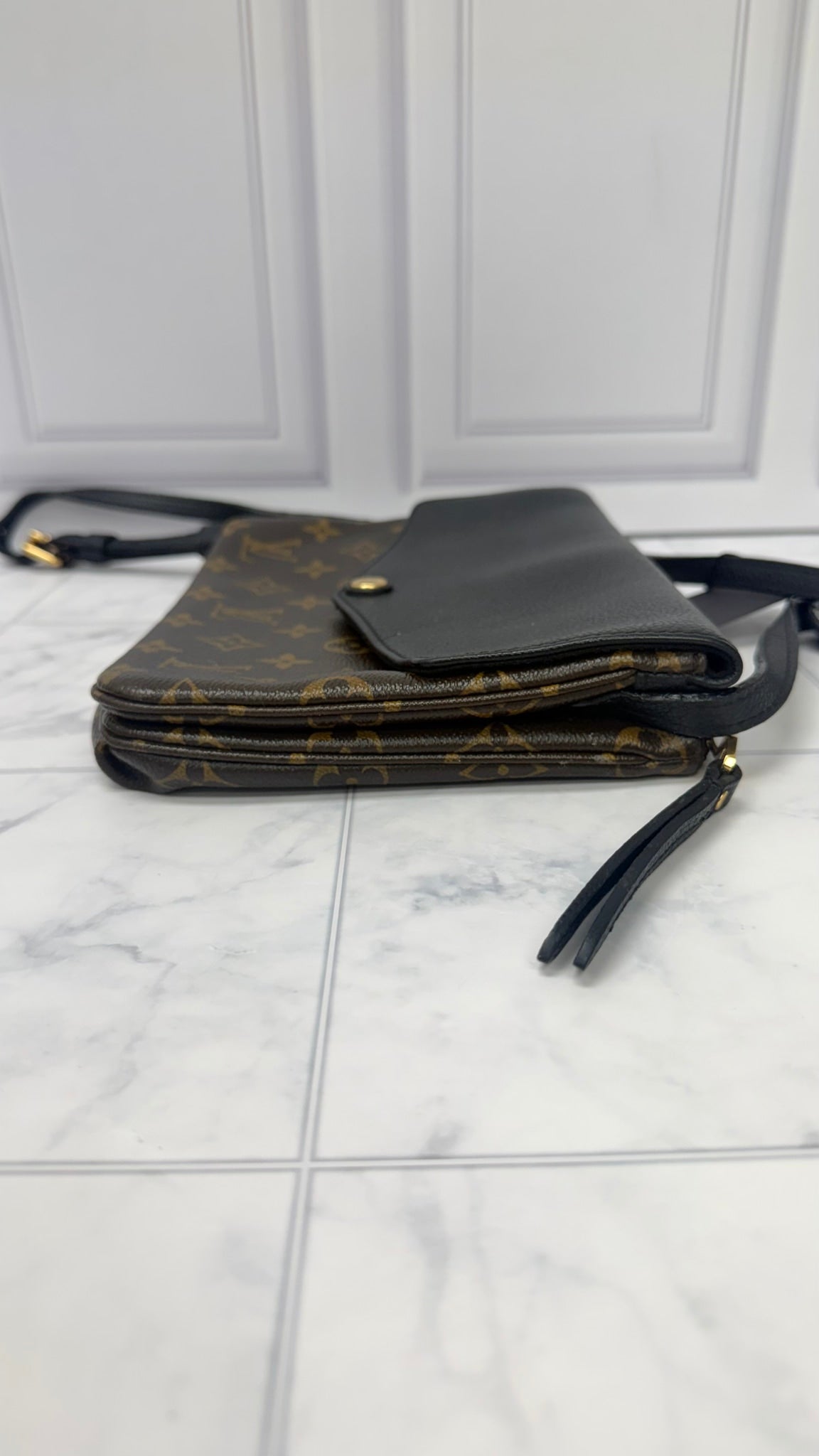 Louis Vuitton Monogram Black Leather Twice Pochette Crossbody Bag 