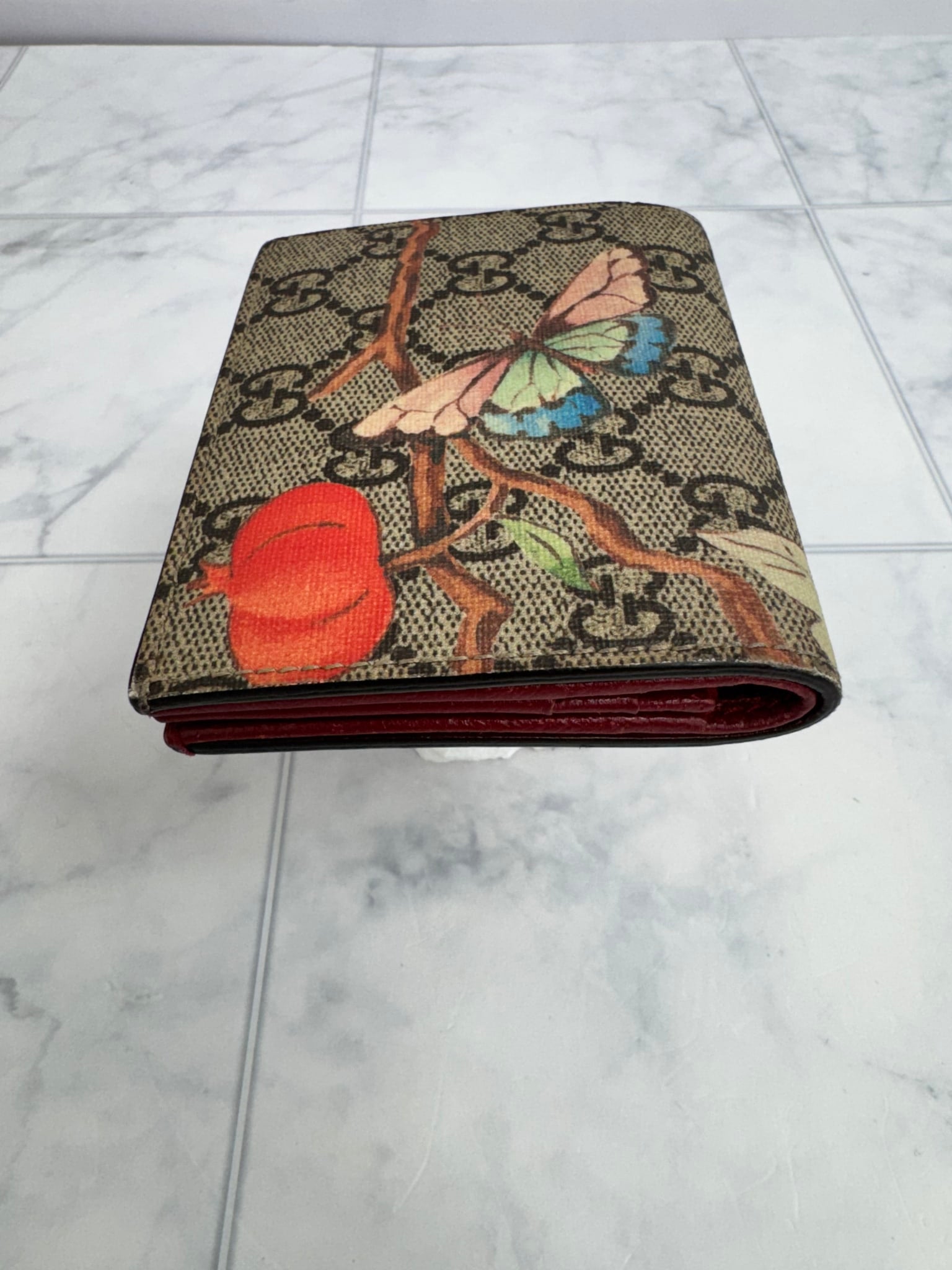 Gucci GG Supreme Tian Bifold Card Case