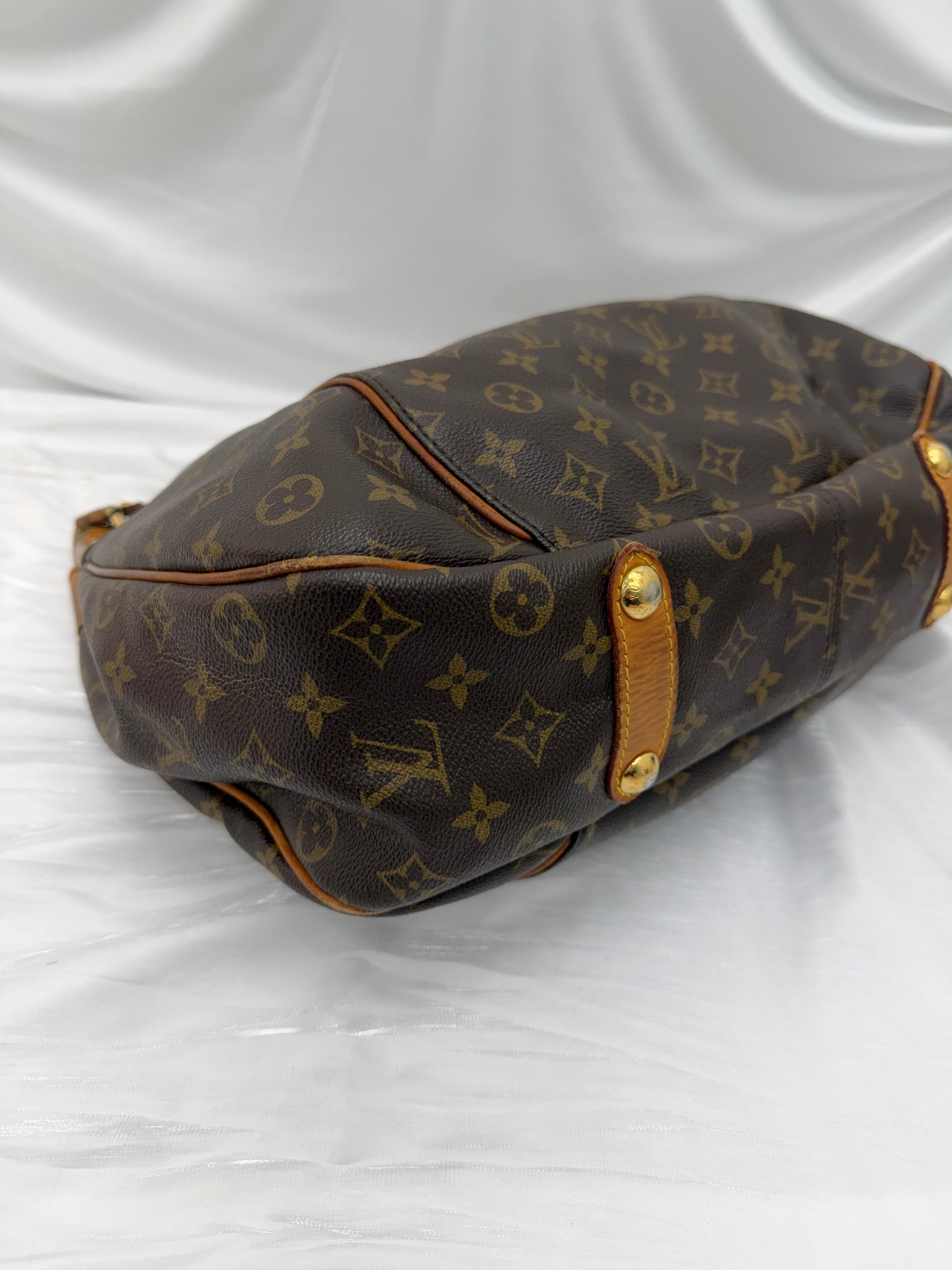 Louis Vuitton Monogram Galliera Bag