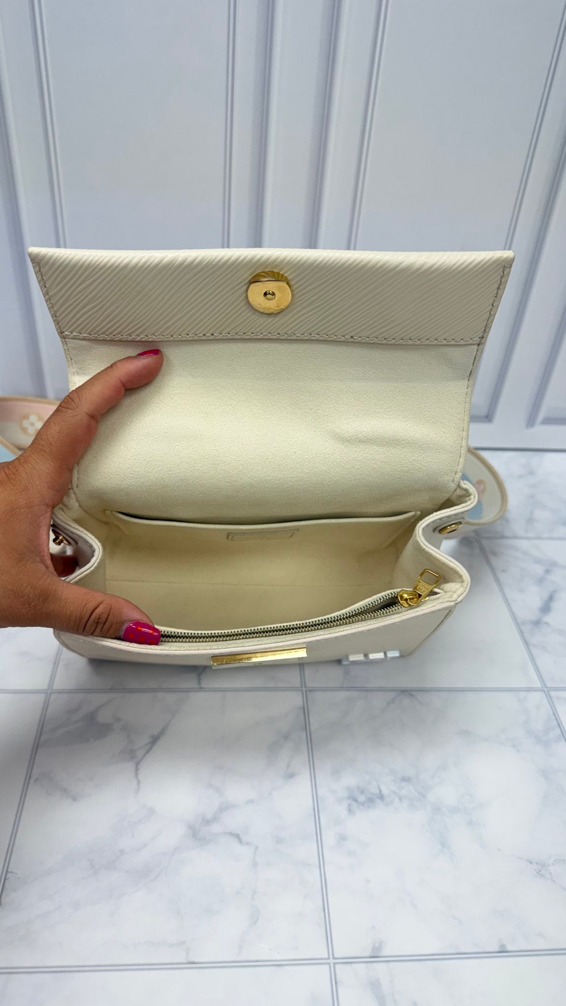 Louis Vuitton Cream Epi Leather Cluny Mini Handbag 