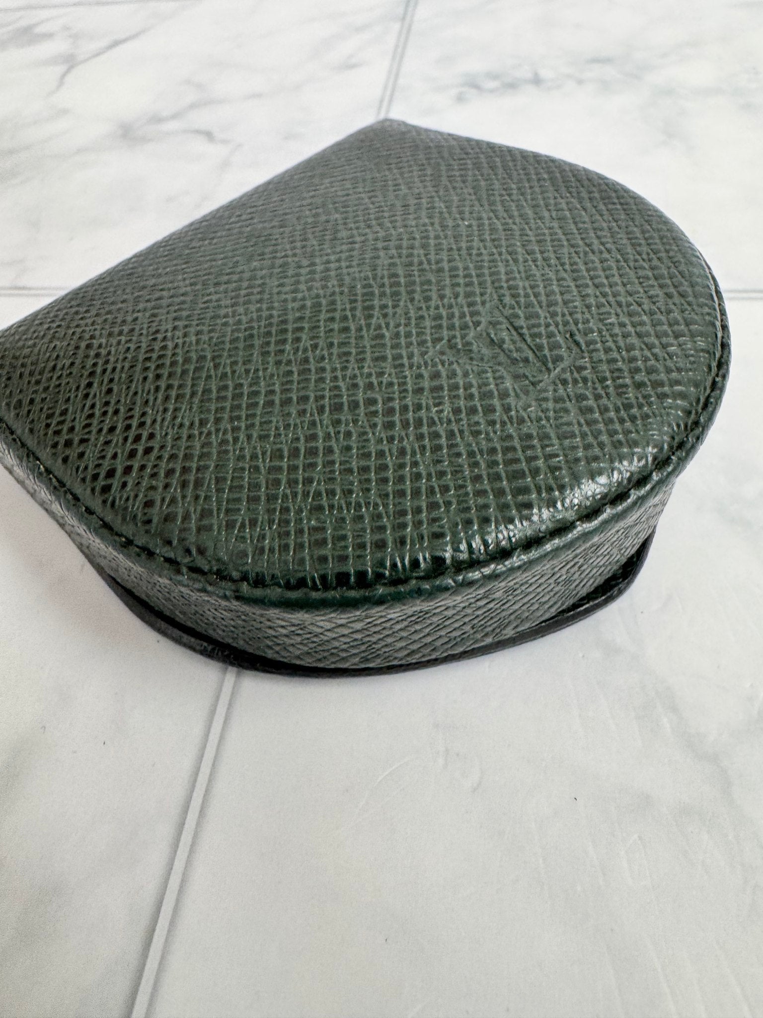 Louis Vuitton Dark Green Taiga Leather Porte Monnaie Cuvette Coin Case