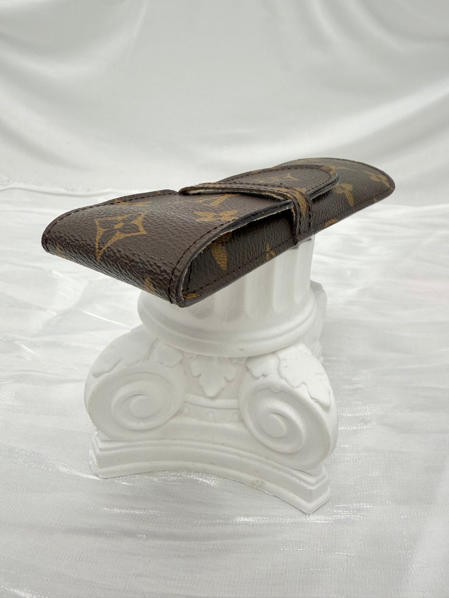 Louis Vuitton Monogram Pouch